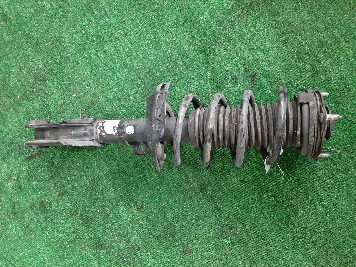 Стойка правая передняя HONDA ODYSSEY RC1 K24W 1 ракурс