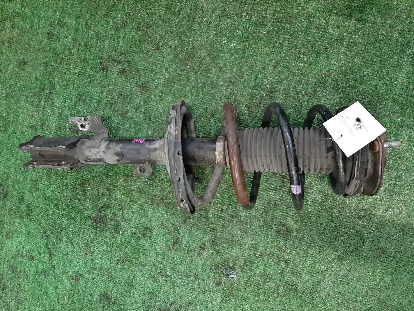 Стойка левая передняя TOYOTA HARRIER GSU30W 2GR-FE 1 ракурс Стойка левая передняя TOYOTA HARRIER GSU30W 2GR-FE 1 ракурс