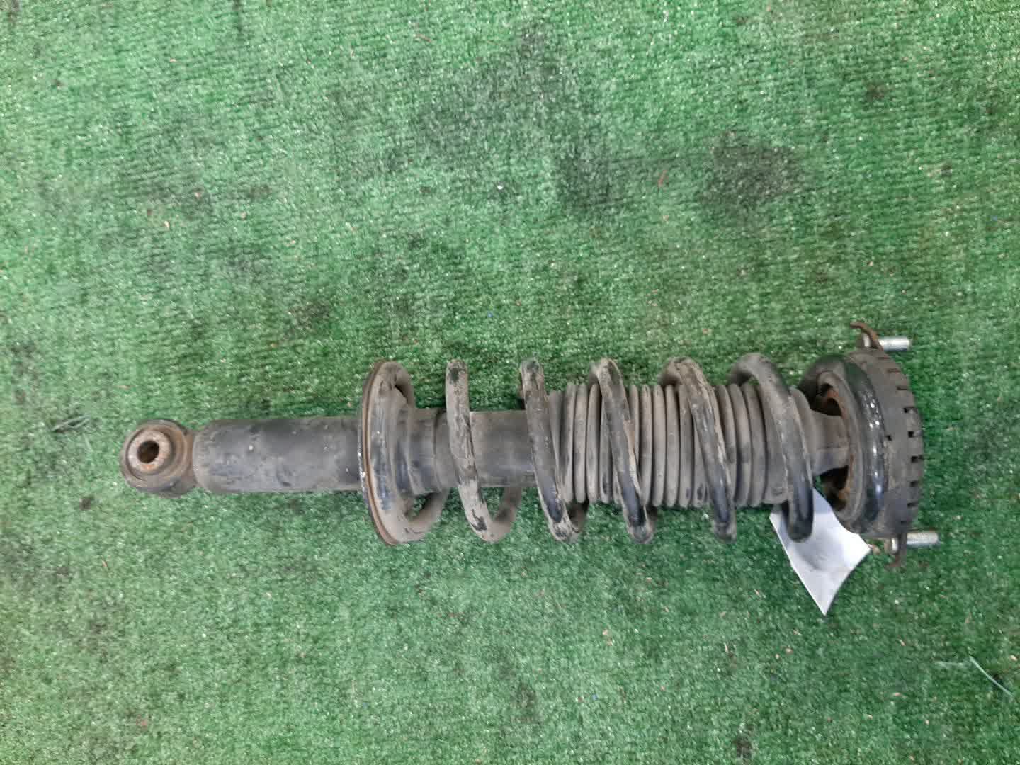 Стойка правая задняя SUBARU LEGACY BEE, BES, BE5, BH5, BL5, BP9, BP5, BPE, BHC, BE9, BLE, BL9 EZ30DE, EJ20TT, EJ20DE, EJ20E, EJ20T, EJ25E, EJ25DE, EJ25T 1 ракурс