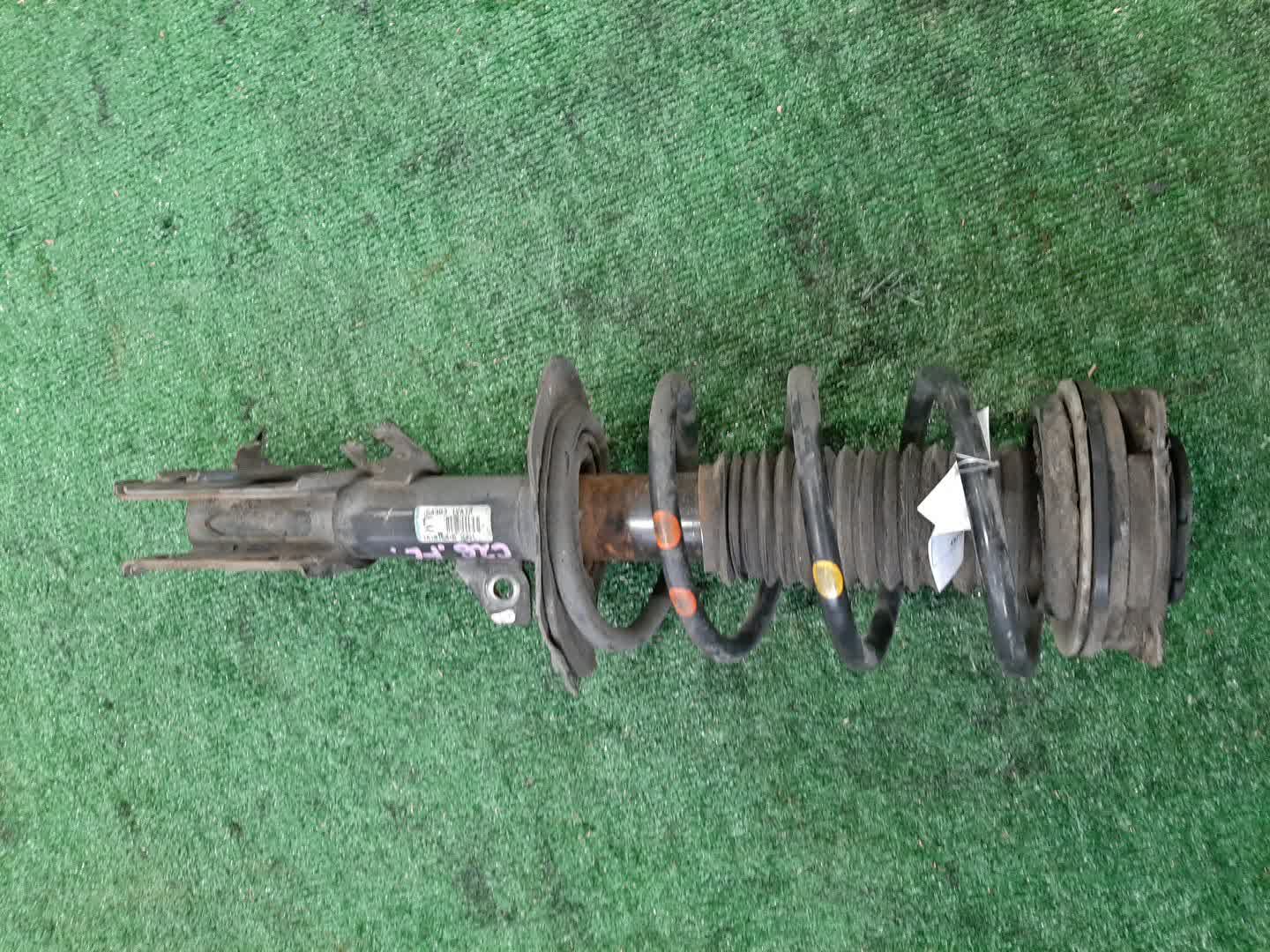 Стойка левая передняя NISSAN SERENA C26 MR20DD 1 ракурс