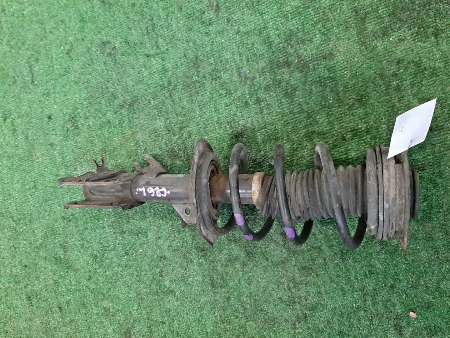 Стойка левая передняя NISSAN SERENA C26 MR20DD 1 ракурс