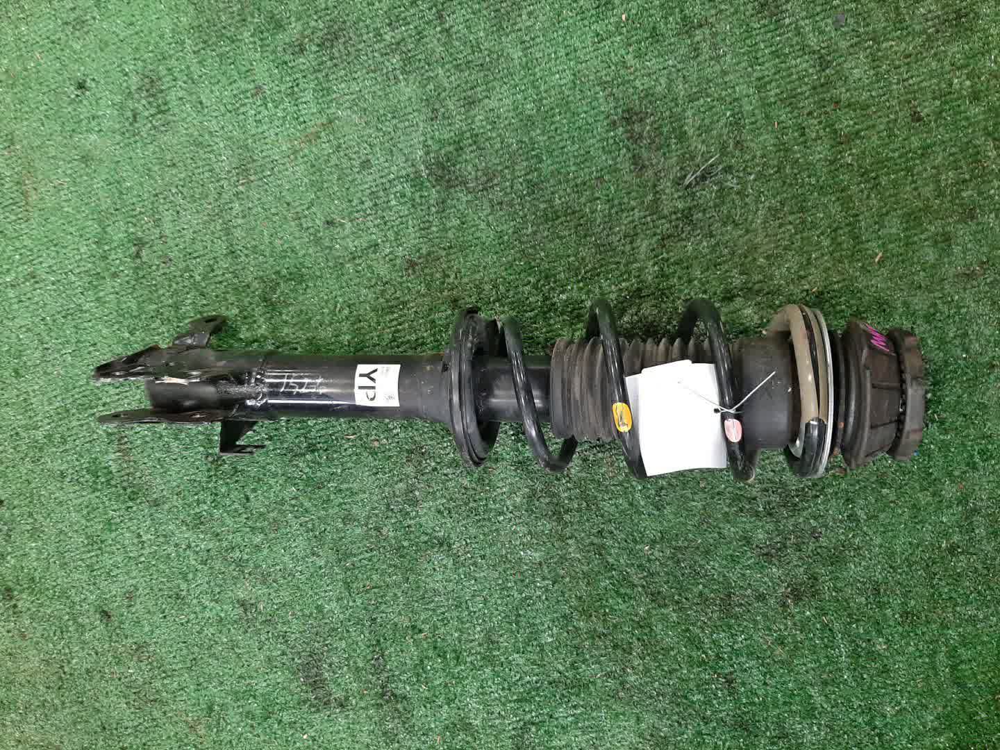 Стойка правая передняя SUZUKI WAGON R MH55S R06A 1 ракурс