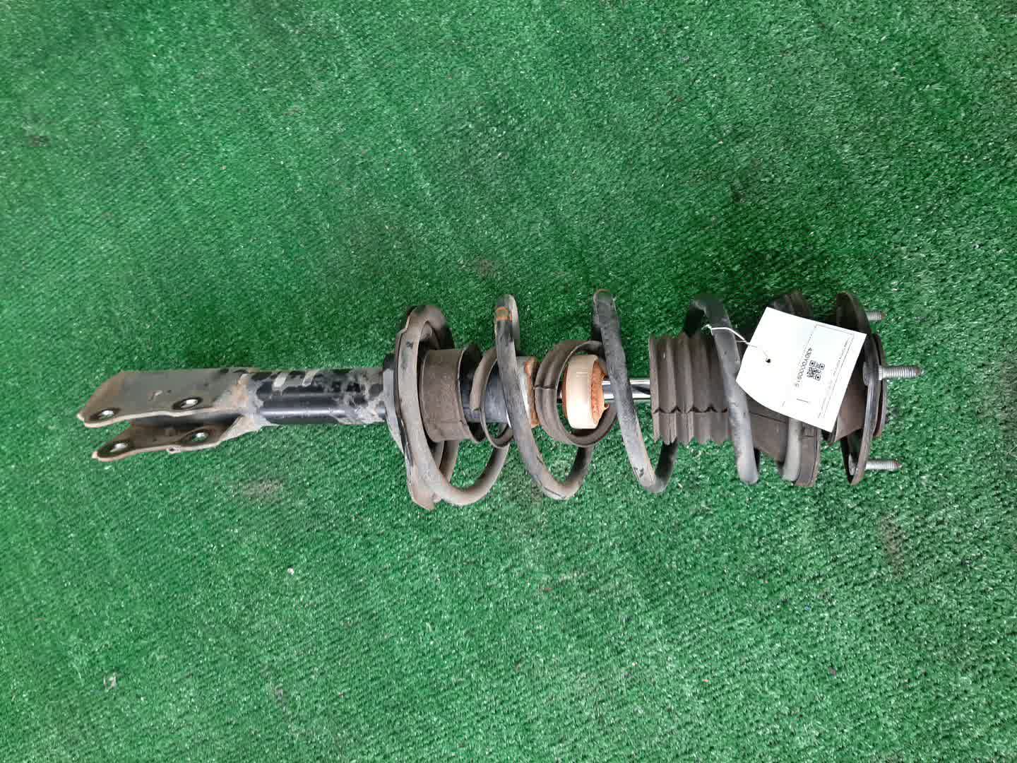 Стойка левая передняя TOYOTA FUNCARGO, IST, PLATZ, RAUM, VITZ, WILL VI, PROBOX, BB, PORTE, SUCCEED, WILL CYPHA NCP20, NCP21, NCP60, NCP61, NCP12, SCP11, NCZ20, SCP10, NCP10, SCP13, NCP13, NCP19, NCP51V, NCP58G, NCP50V, NLP51, NCP52V, NCP30, NCP31, NC Стойка левая передняя TOYOTA FUNCARGO, IST, PLATZ, RAUM, VITZ, WILL VI, PROBOX, BB, PORTE, SUCCEED, WILL CYPHA NCP20, NCP21, NCP60, NCP61, NCP12, SCP11, NCZ20, SCP10, NCP10, SCP13, NCP13, NCP19, NCP51V, NCP58G, NCP50V, NLP51, NCP52V, NCP30, NCP31, NC