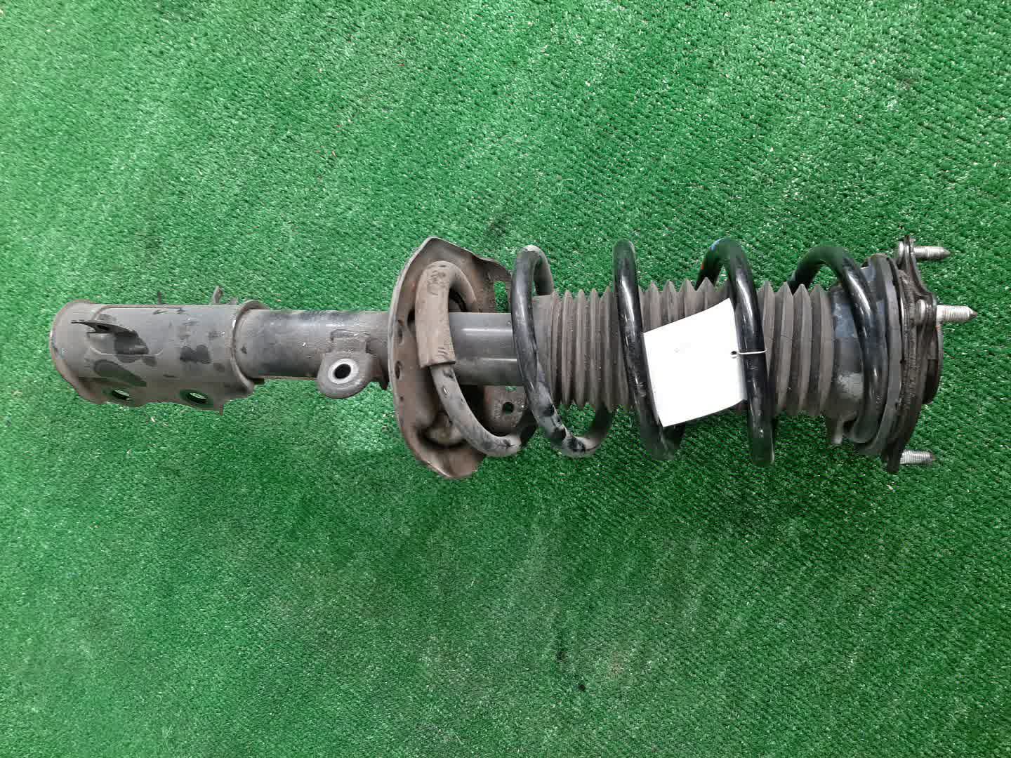 Стойка левая передняя HONDA ODYSSEY RC1 K24W 1 ракурс Стойка левая передняя HONDA ODYSSEY RC1 K24W 1 ракурс