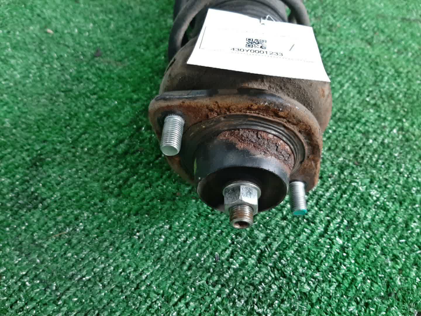 Стойка левая задняя SUBARU STELLA, R2, R1 RN1, RN2, RC1, RC2, RJ2, RJ1 EN07 2 ракурс