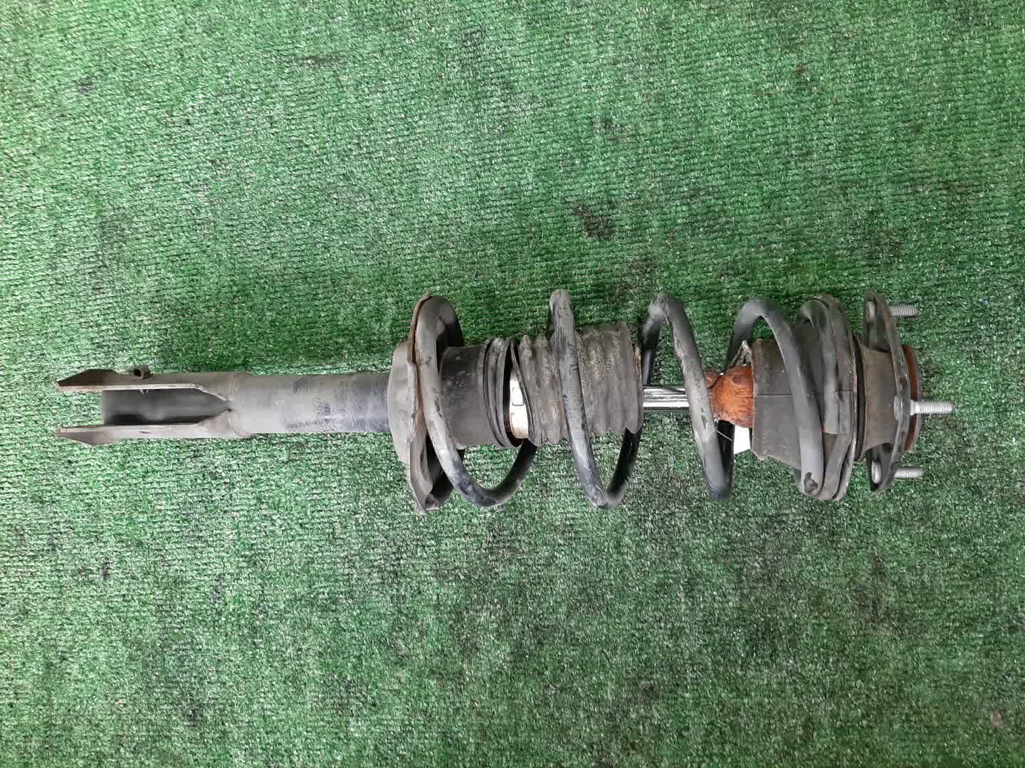 Стойка правая передняя TOYOTA FUNCARGO, IST, PLATZ, RAUM, VITZ, WILL VI, PROBOX, BB, PORTE, SUCCEED, WILL CYPHA NCP20, NCP21, NCP60, NCP61, NCP12, SCP11, NCZ20, SCP10, NCP10, SCP13, NCP13, NCP19, NCP51V, NCP58G, NCP50V, NLP51, NCP52V, NCP30, NCP31, N Стойка правая передняя TOYOTA FUNCARGO, IST, PLATZ, RAUM, VITZ, WILL VI, PROBOX, BB, PORTE, SUCCEED, WILL CYPHA NCP20, NCP21, NCP60, NCP61, NCP12, SCP11, NCZ20, SCP10, NCP10, SCP13, NCP13, NCP19, NCP51V, NCP58G, NCP50V, NLP51, NCP52V, NCP30, NCP31, N