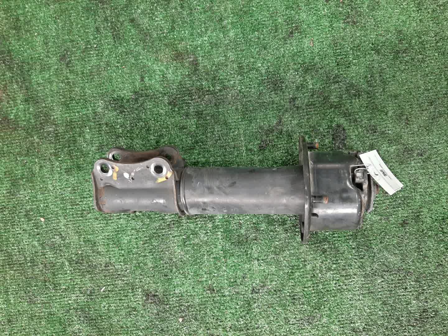 Стойка левая передняя SUZUKI ESCUDO, GRAND ESCUDO TD62W, TD32W, TA02W, TX92W, TD02W, TA52W, TL52W, TD52W H25A, RF-T, G16A, H27A, J20A 1 ракурс