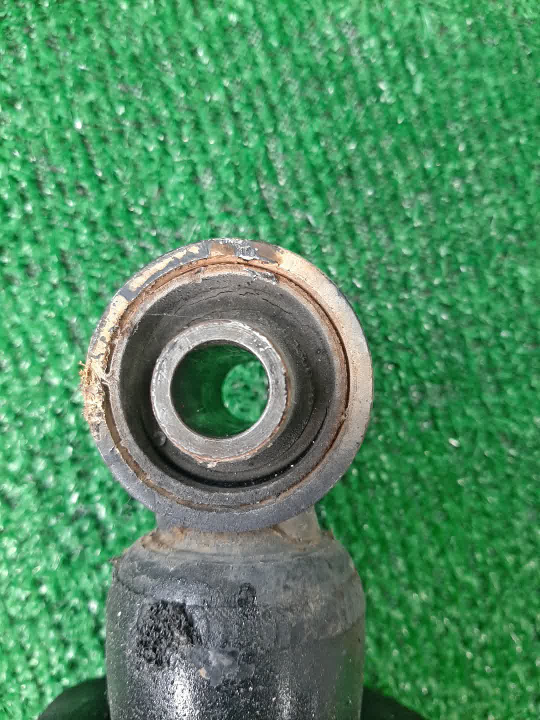 Стойка правая задняя TOYOTA BREVIS, CROWN, PROGRES, ALTEZZA, VEROSSA, MARK II JCG10, JCG11, JCG15, GS171, JZS175, JZS171, JZS173, JZS179, JKS175, GXE10, SXE10, JCE10, GXE15, JCE15, GX110, JZX110, GX115, JZX115 1JZ-FSE, 2JZ-FSE, 1G-FE, 1JZ-GE, 2JZ-GE,