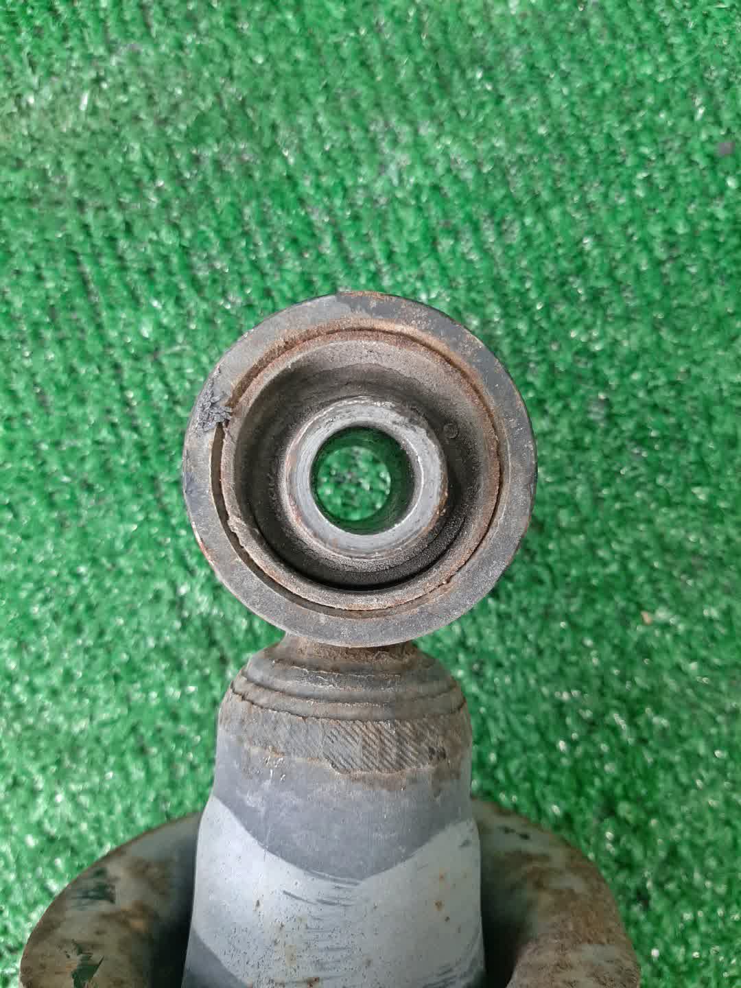 Стойка правая задняя TOYOTA BREVIS, CROWN, PROGRES, ALTEZZA, VEROSSA, MARK II JCG10, JCG11, JCG15, GS171, JZS175, JZS171, JZS173, JZS179, JKS175, GXE10, SXE10, JCE10, GXE15, JCE15, GX110, JZX110, GX115, JZX115 1JZ-FSE, 2JZ-FSE, 1G-FE, 1JZ-GE, 2JZ-GE,