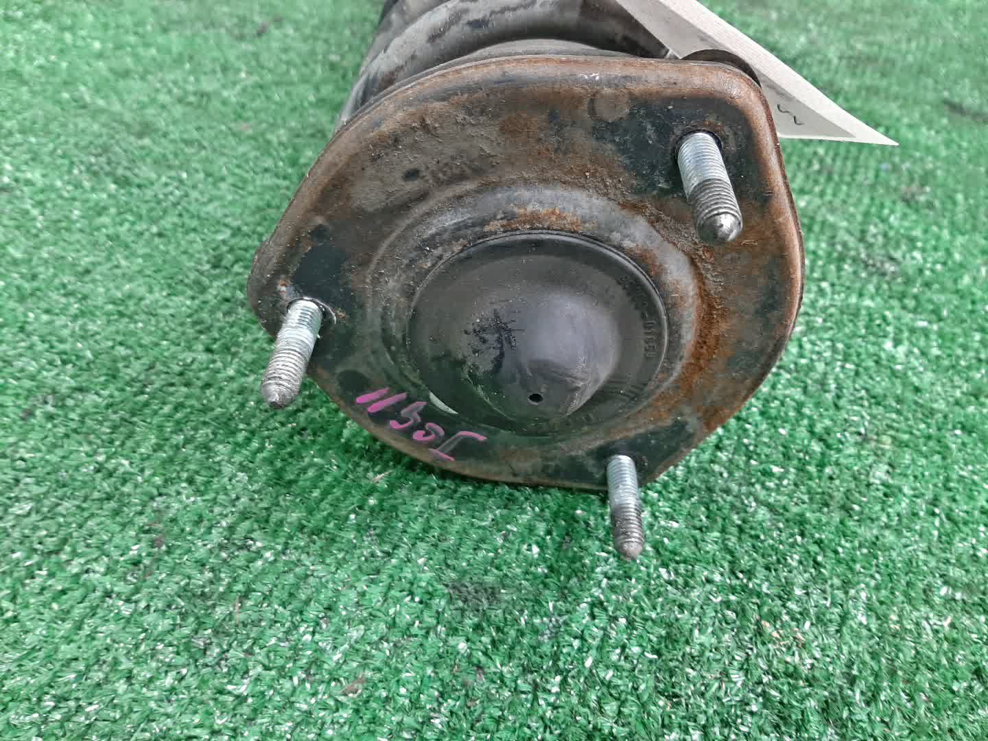 Стойка левая передняя TOYOTA PROGRES JCG11 2JZ-GE 2 ракурс Стойка левая передняя TOYOTA PROGRES JCG11 2JZ-GE 2 ракурс