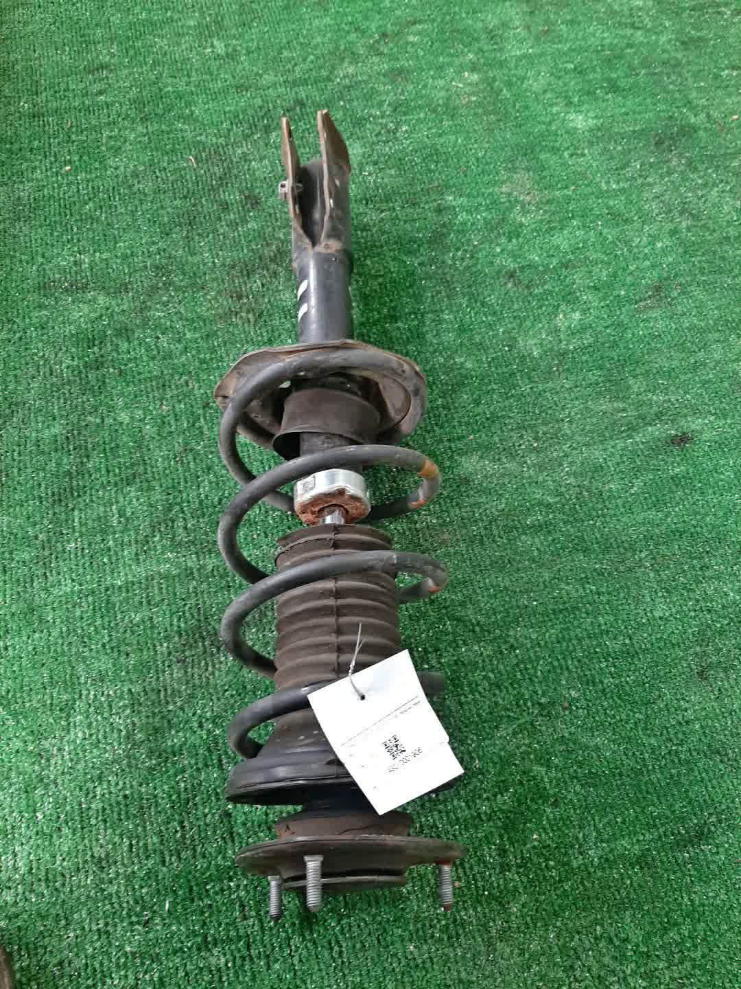 Стойка левая передняя TOYOTA FUNCARGO, IST, PLATZ, RAUM, VITZ, WILL VI, PROBOX, BB, PORTE, SUCCEED, WILL CYPHA NCP20, NCP21, NCP60, NCP61, NCP12, SCP11, NCZ20, SCP10, NCP10, SCP13, NCP13, NCP19, NCP51V, NCP58G, NCP50V, NLP51, NCP52V, NCP30, NCP31, NC Стойка левая передняя TOYOTA FUNCARGO, IST, PLATZ, RAUM, VITZ, WILL VI, PROBOX, BB, PORTE, SUCCEED, WILL CYPHA NCP20, NCP21, NCP60, NCP61, NCP12, SCP11, NCZ20, SCP10, NCP10, SCP13, NCP13, NCP19, NCP51V, NCP58G, NCP50V, NLP51, NCP52V, NCP30, NCP31, NC