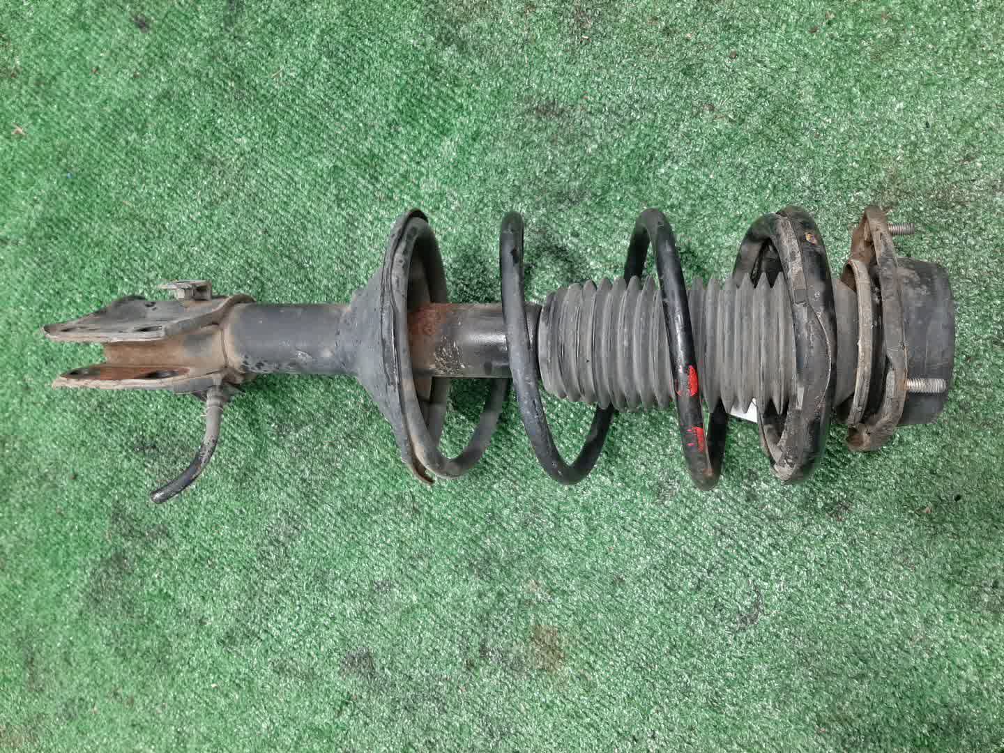 Стойка левая передняя SUBARU IMPREZA GC8, GF2, GF3, GF5, GF8, GC2, GF1, GF4, GC1, GF6, GC4, GC5, GC6 EJ20DE, EJ20T, EJ20E, EJ22T, EJ15E, EJ16E, EJ18 1 ракурс Стойка левая передняя SUBARU IMPREZA GC8, GF2, GF3, GF5, GF8, GC2, GF1, GF4, GC1, GF6, GC4, GC5, GC6 EJ20DE, EJ20T, EJ20E, EJ22T, EJ15E, EJ16E, EJ18 1 ракурс