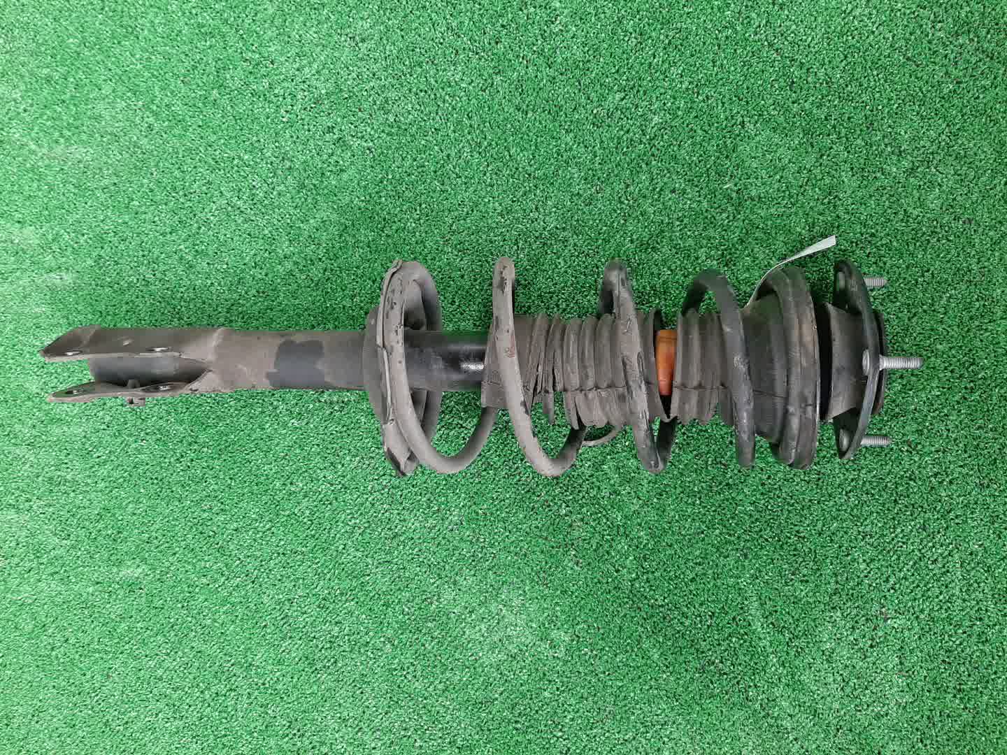 Стойка левая передняя TOYOTA FUNCARGO, IST, PLATZ, RAUM, VITZ, WILL VI, PROBOX, BB, PORTE, SUCCEED, WILL CYPHA NCP20, NCP21, NCP60, NCP61, NCP12, SCP11, NCZ20, SCP10, NCP10, SCP13, NCP13, NCP19, NCP51V, NCP58G, NCP50V, NLP51, NCP52V, NCP30, NCP31, NC Стойка левая передняя TOYOTA FUNCARGO, IST, PLATZ, RAUM, VITZ, WILL VI, PROBOX, BB, PORTE, SUCCEED, WILL CYPHA NCP20, NCP21, NCP60, NCP61, NCP12, SCP11, NCZ20, SCP10, NCP10, SCP13, NCP13, NCP19, NCP51V, NCP58G, NCP50V, NLP51, NCP52V, NCP30, NCP31, NC