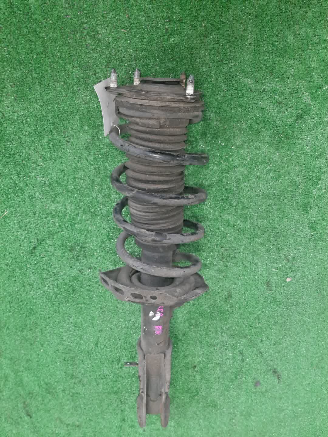 Стойка правая передняя HONDA ODYSSEY RC1 K24W 1 ракурс