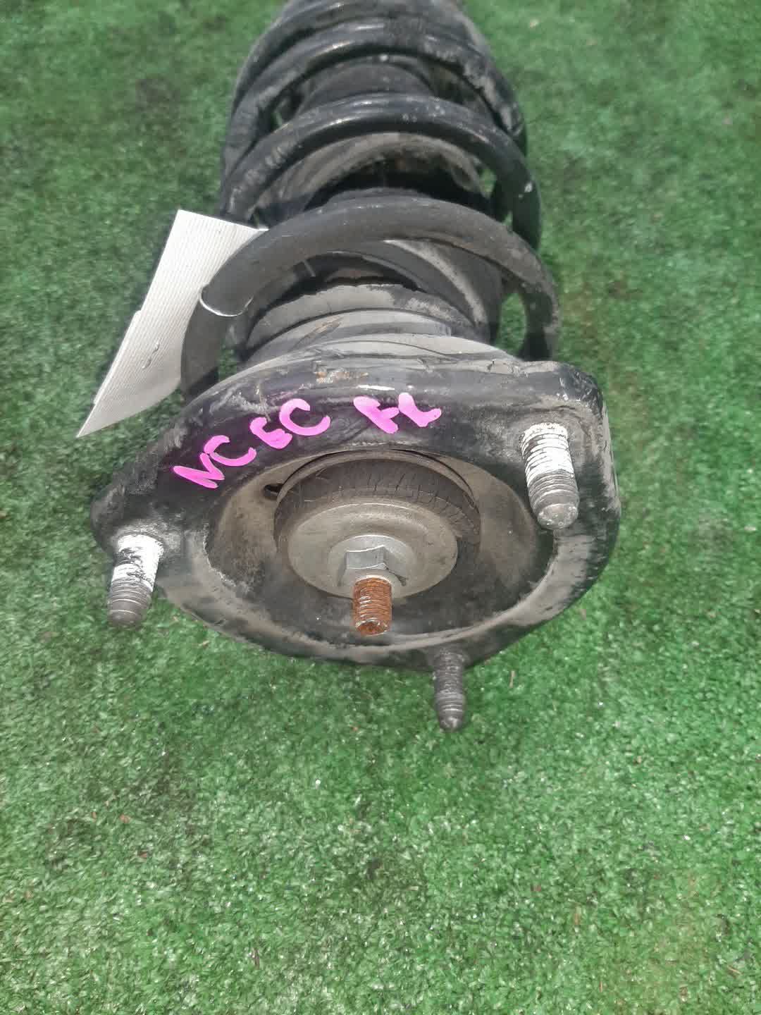Стойка правая передняя MAZDA ROADSTER NCEC LF-VE 2 ракурс