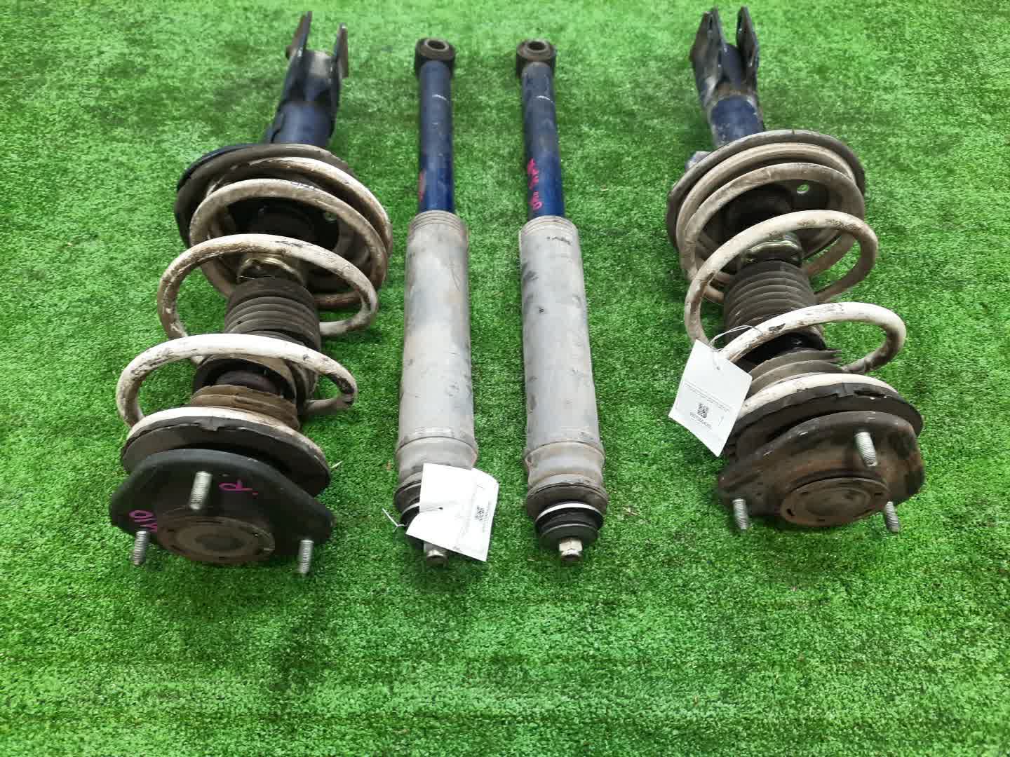 Стойка левая TOYOTA GAIA ACM10G 1AZ-FSE 2 ракурс Стойка левая TOYOTA GAIA ACM10G 1AZ-FSE 2 ракурс
