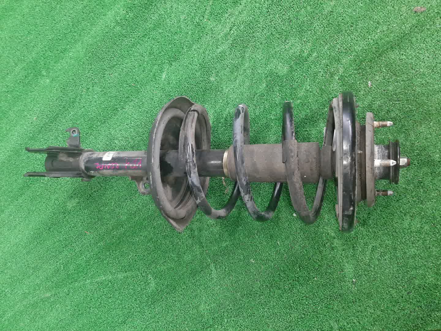 Стойка левая передняя HONDA MDX YD1 J35A 1 ракурс