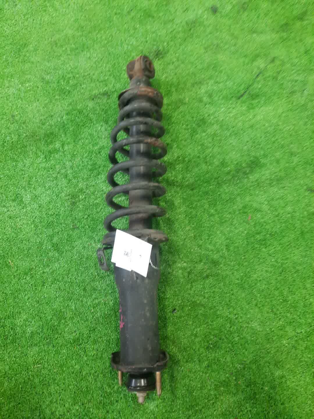 Стойка левая задняя TOYOTA BREVIS, CROWN, PROGRES, ALTEZZA, VEROSSA, MARK II, CROWN ESTATE JCG10, JCG11, JCG15, GS171, JZS175, JZS171, JZS173, JZS179, JKS175, GXE10, SXE10, JCE10, GXE15, JCE15, GX110, JZX110, GX115, JZX115 1JZ-FSE, 2JZ-FSE, 1G-FE, 1J Стойка левая задняя TOYOTA BREVIS, CROWN, PROGRES, ALTEZZA, VEROSSA, MARK II, CROWN ESTATE JCG10, JCG11, JCG15, GS171, JZS175, JZS171, JZS173, JZS179, JKS175, GXE10, SXE10, JCE10, GXE15, JCE15, GX110, JZX110, GX115, JZX115 1JZ-FSE, 2JZ-FSE, 1G-FE, 1J