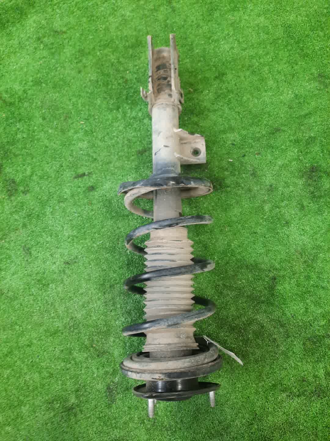 Стойка правая передняя SUZUKI ESCUDO, GRAND VITARA TA74W, TDB4W, TD94W, TD54W, TDA4W M16A, J24B, H27A, J20A 1 ракурс Стойка правая передняя SUZUKI ESCUDO, GRAND VITARA TA74W, TDB4W, TD94W, TD54W, TDA4W M16A, J24B, H27A, J20A 1 ракурс