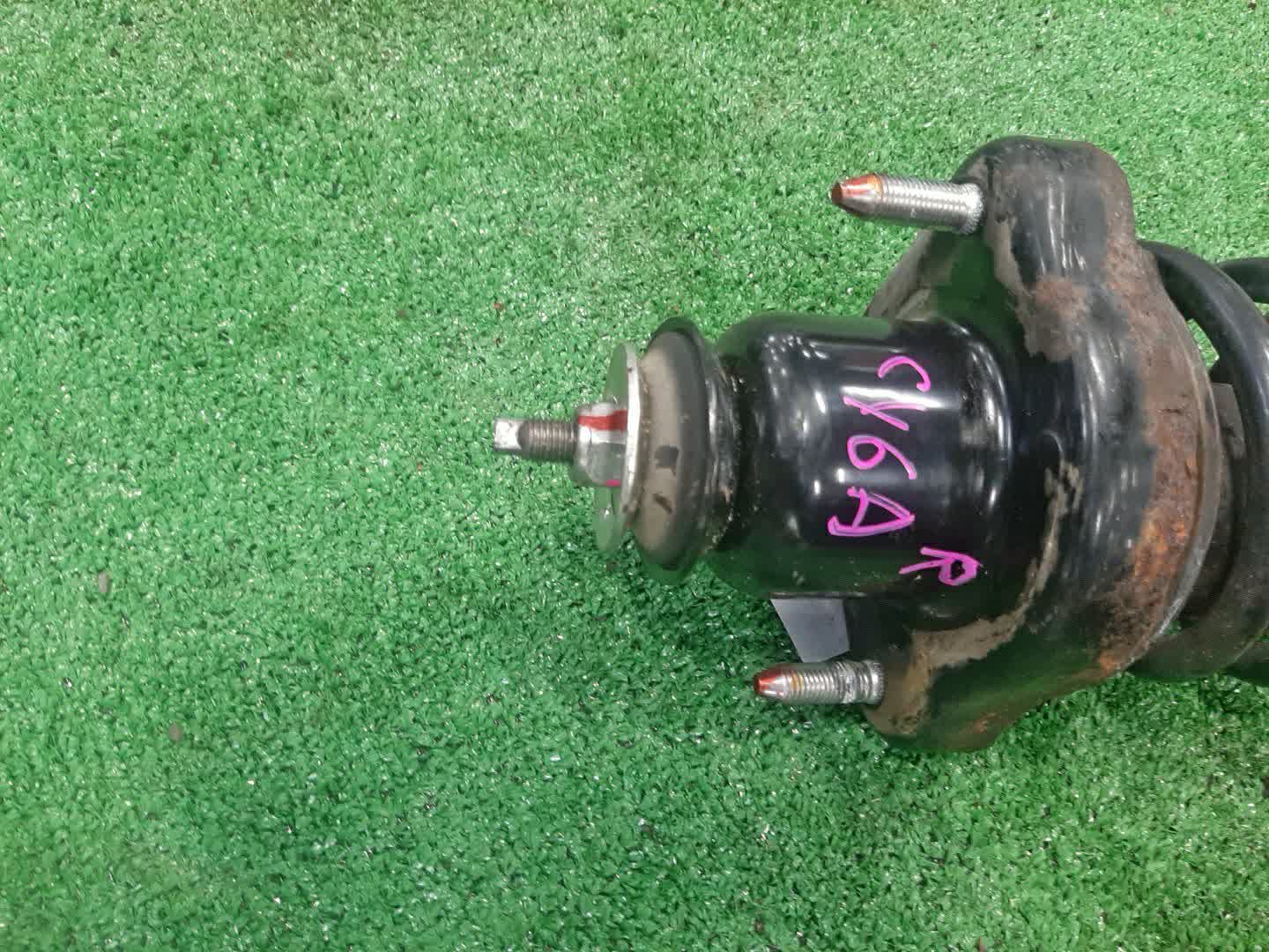 Стойка правая задняя MITSUBISHI GALANT FORTIS CX6A, CX4A, CX3A, CY4A, CY3A, CY6A 4J10, 4B11, 4B10 2 ракурс Стойка правая задняя MITSUBISHI GALANT FORTIS CX6A, CX4A, CX3A, CY4A, CY3A, CY6A 4J10, 4B11, 4B10 2 ракурс