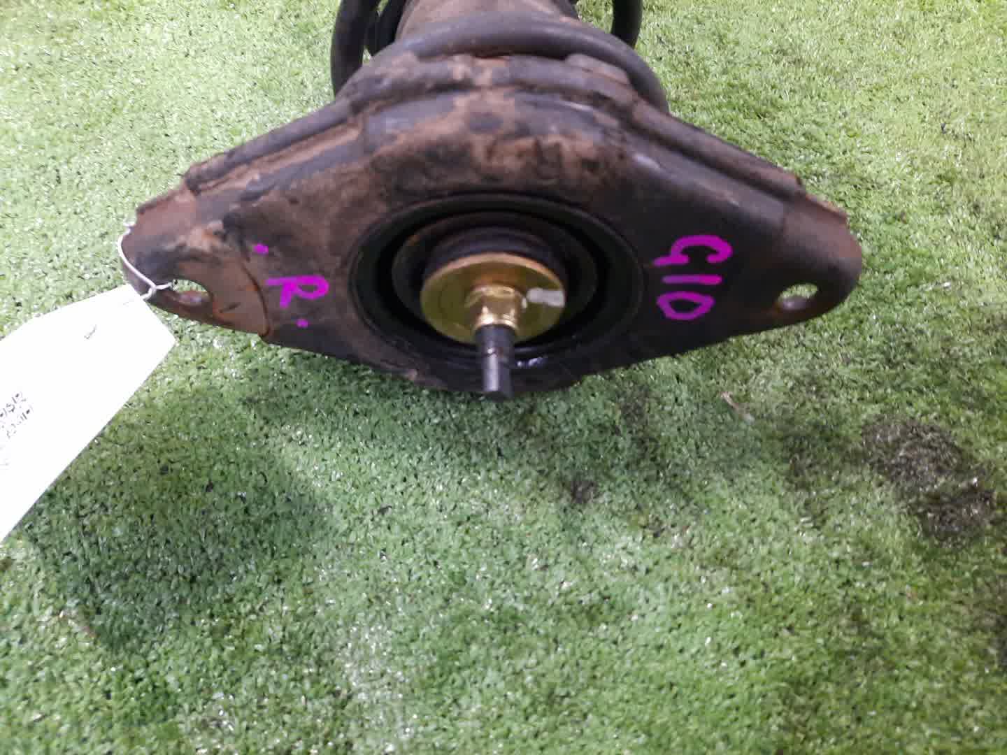 Стойка правая задняя NISSAN SUNNY, BLUEBIRD SYLPHY B15, G10 QG13DE, QG15DE, QG18DD, QG18DE 2 ракурс