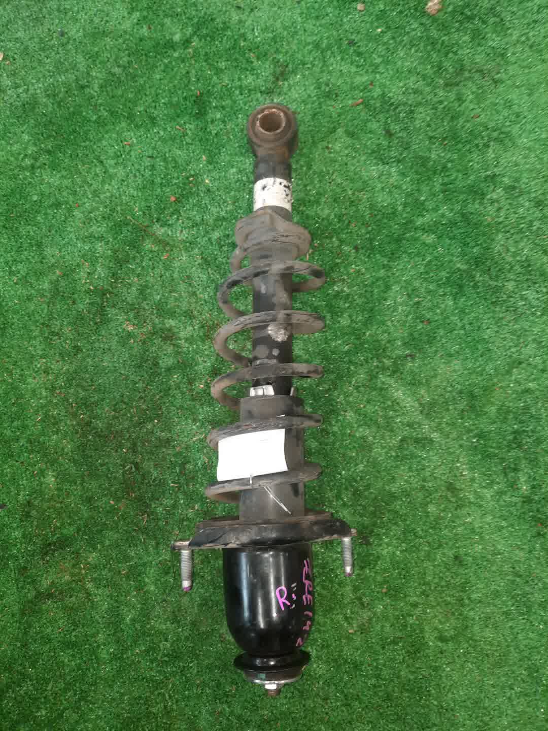 Стойка правая задняя TOYOTA COROLLA, OPA, PREMIO, COROLLA SPACIO, VISTA, ALLION, COROLLA FIELDER, ALLEX, COROLLA RUNX, SIENTA, WILL VS, VISTA ARDEO, COROLLA  AXIO NZE121, NZE120, NZE141, ZZE122, CE121, ZZE123, ACT10, ZCT10, ZZT240, NZT240, AZT240, NZ