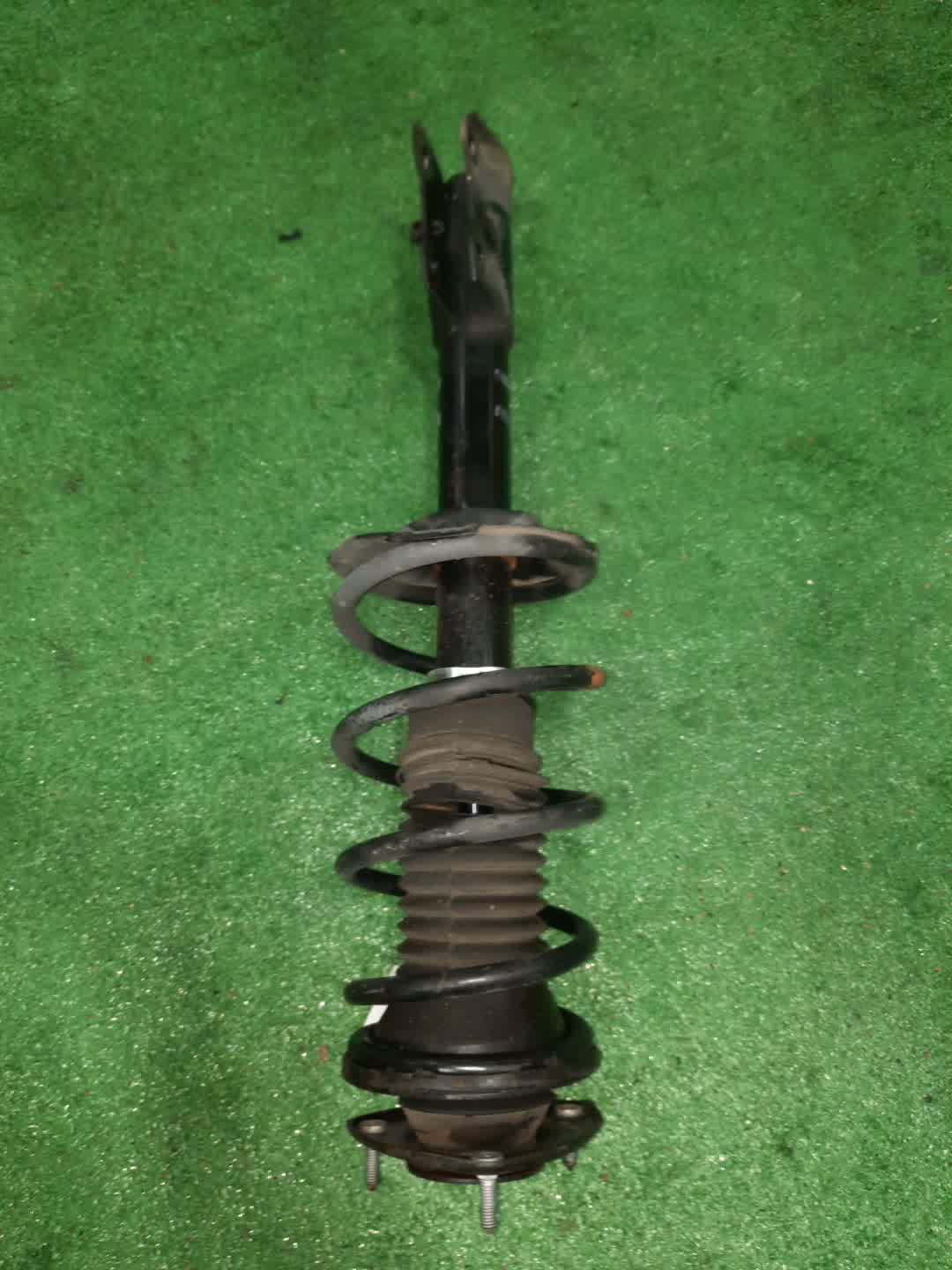 Стойка левая передняя TOYOTA FUNCARGO, IST, PLATZ, RAUM, VITZ, WILL VI, PROBOX, BB, PORTE, SUCCEED, WILL CYPHA NCP20, NCP21, NCP60, NCP61, NCP12, SCP11, NCZ20, SCP10, NCP10, SCP13, NCP13, NCP19, NCP51V, NCP58G, NCP50V, NLP51, NCP52V, NCP30, NCP31, NC Стойка левая передняя TOYOTA FUNCARGO, IST, PLATZ, RAUM, VITZ, WILL VI, PROBOX, BB, PORTE, SUCCEED, WILL CYPHA NCP20, NCP21, NCP60, NCP61, NCP12, SCP11, NCZ20, SCP10, NCP10, SCP13, NCP13, NCP19, NCP51V, NCP58G, NCP50V, NLP51, NCP52V, NCP30, NCP31, NC