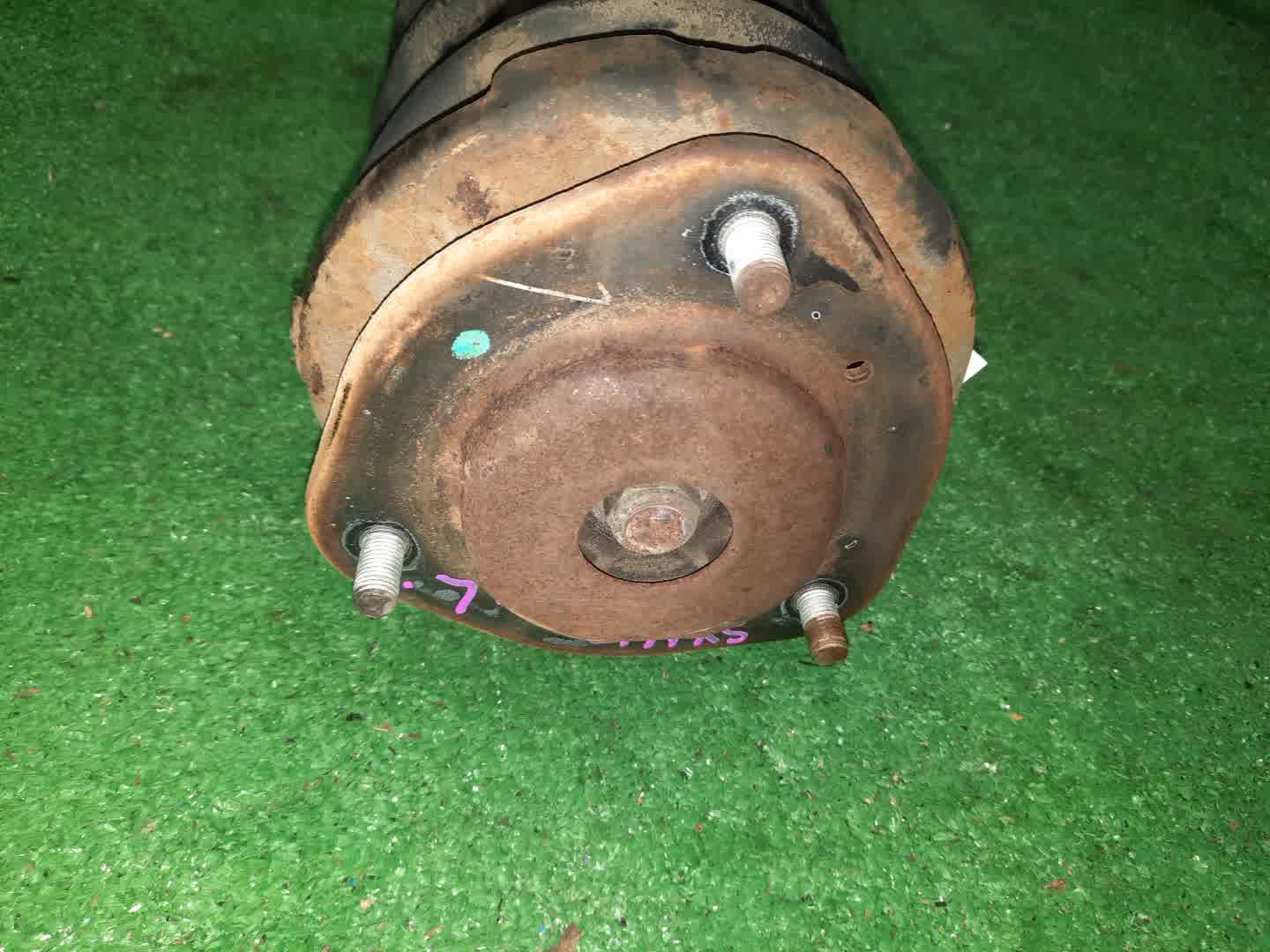 Стойка левая передняя TOYOTA GAIA, IPSUM, NADIA SXM10G, ACM10G, ACN10, SXN10 3S-FE, 1AZ-FSE, 3S-FSE 2 ракурс