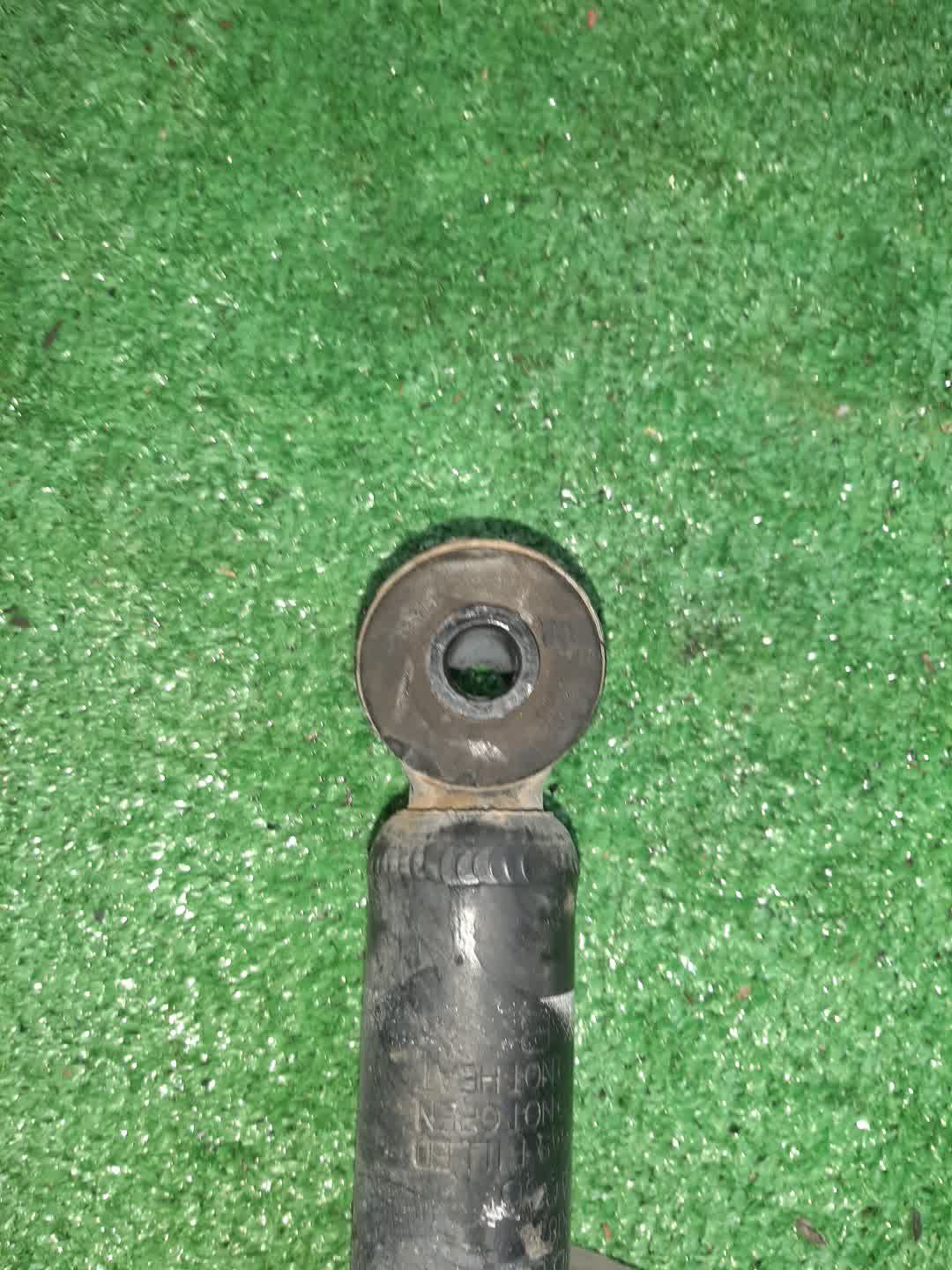 Стойка правая задняя MITSUBISHI GALANT, GALANT FORTIS CX6A, CX4A, CX3A, CY4A, CY3A, CY6A 4J10, 4B11, 4B10 3 ракурс