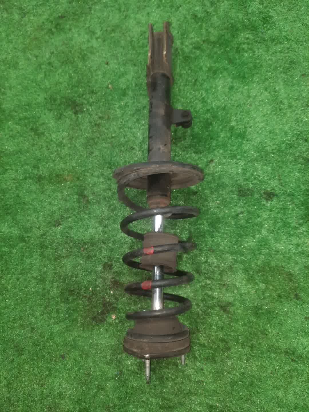 Стойка правая задняя  TOYOTA HARRIER MCU10W, SXU10W, ACU10W 1MZ-FE, 5S-FE, 2AZ-FE 1 ракурс