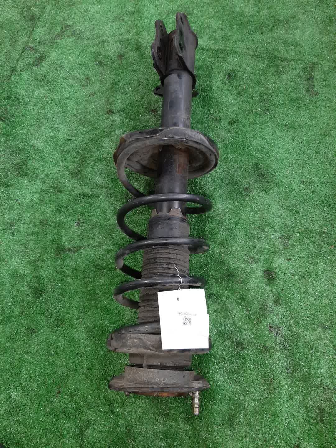 Стойка левая задняя MAZDA CAPELLA GF8P, GWEW, GW8W, GWER, GWFW, GFEP, GW5R, GFFP, GFER FP-DE, FS-ZE, FS-DE, RF-T, RF 1 ракурс