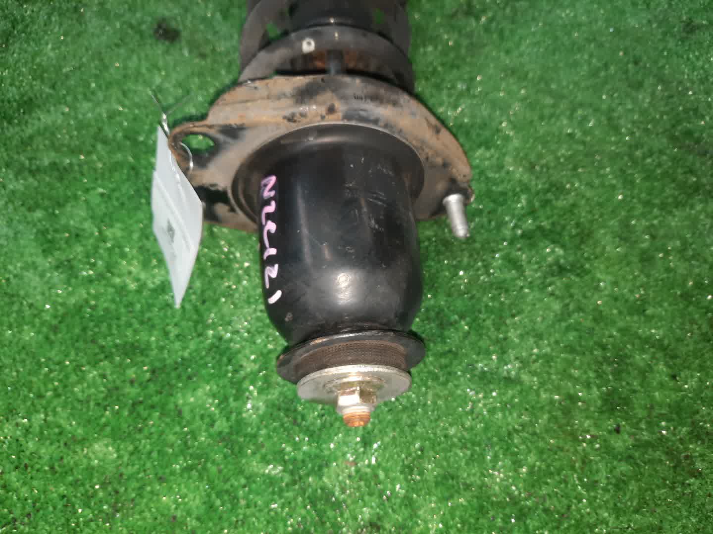 Стойка левая задняя TOYOTA COROLLA, OPA, PREMIO, COROLLA SPACIO, VISTA, ALLION, COROLLA FIELDER, ALLEX, COROLLA RUNX, SIENTA, WILL VS, VISTA ARDEO, COROLLA  AXIO NZE121, NZE120, NZE141, ZZE122, CE121, ZZE123, ACT10, ZCT10, ZZT240, NZT240, AZT240, NZE