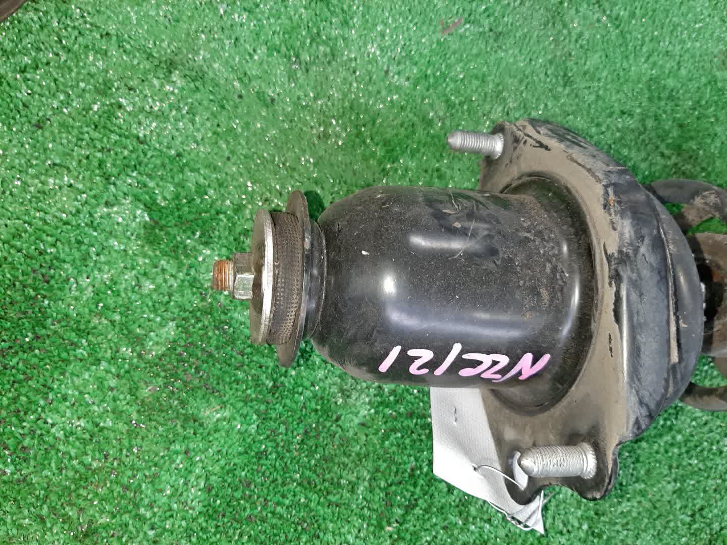 Стойка левая задняя TOYOTA COROLLA, OPA, PREMIO, COROLLA SPACIO, VISTA, ALLION, COROLLA FIELDER, ALLEX, COROLLA RUNX, SIENTA, WILL VS, VISTA ARDEO, COROLLA  AXIO NZE121, NZE120, NZE141, ZZE122, CE121, ZZE123, ACT10, ZCT10, ZZT240, NZT240, AZT240, NZE