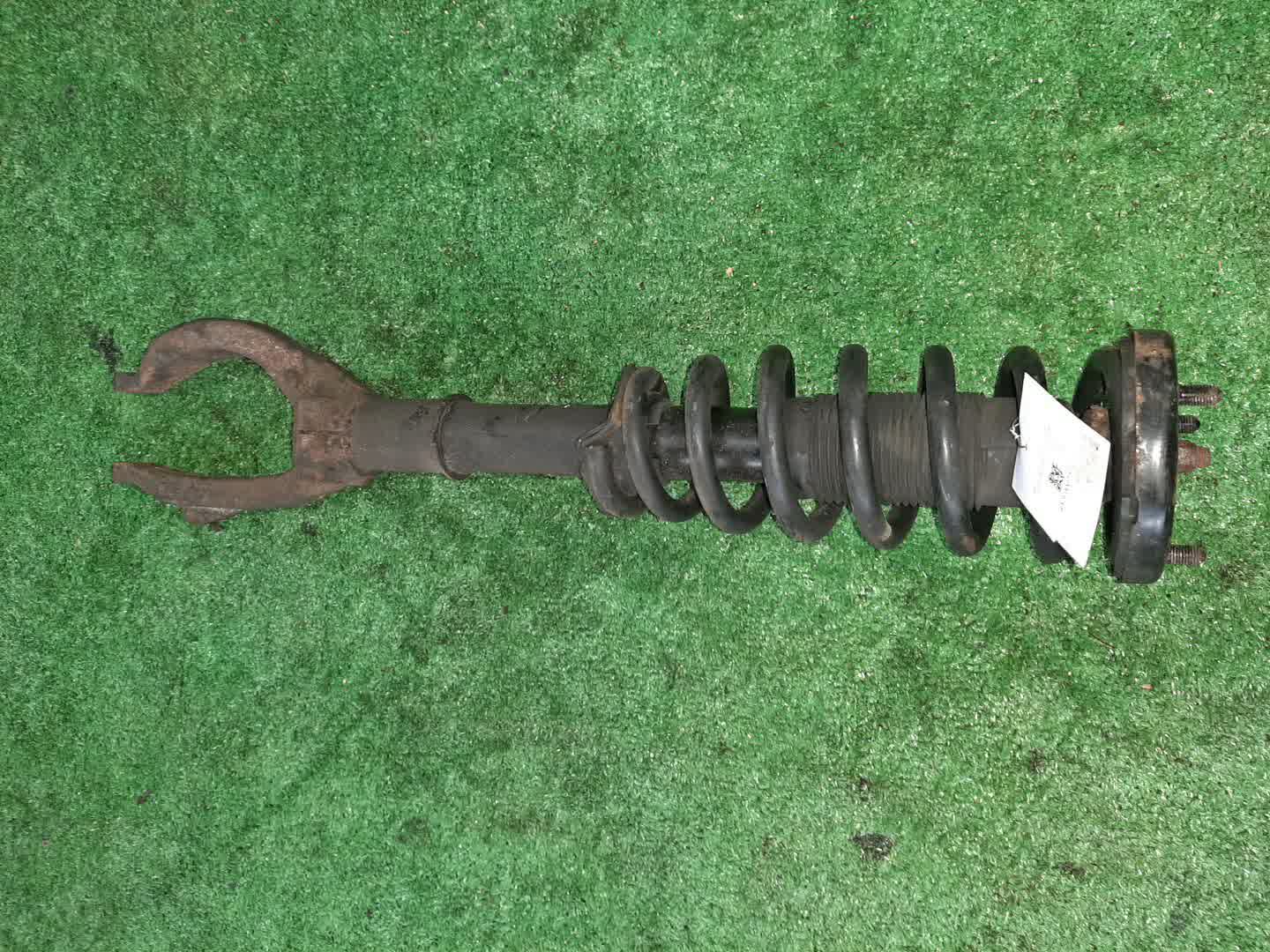 Стойка левая передняя HONDA ELYSION RR1 K24A 1 ракурс
