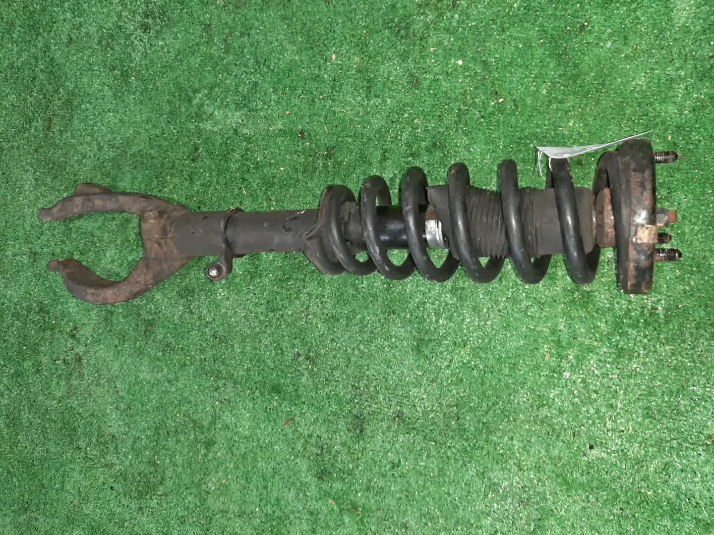 Стойка левая передняя HONDA ELYSION RR1 K24A 3 ракурс