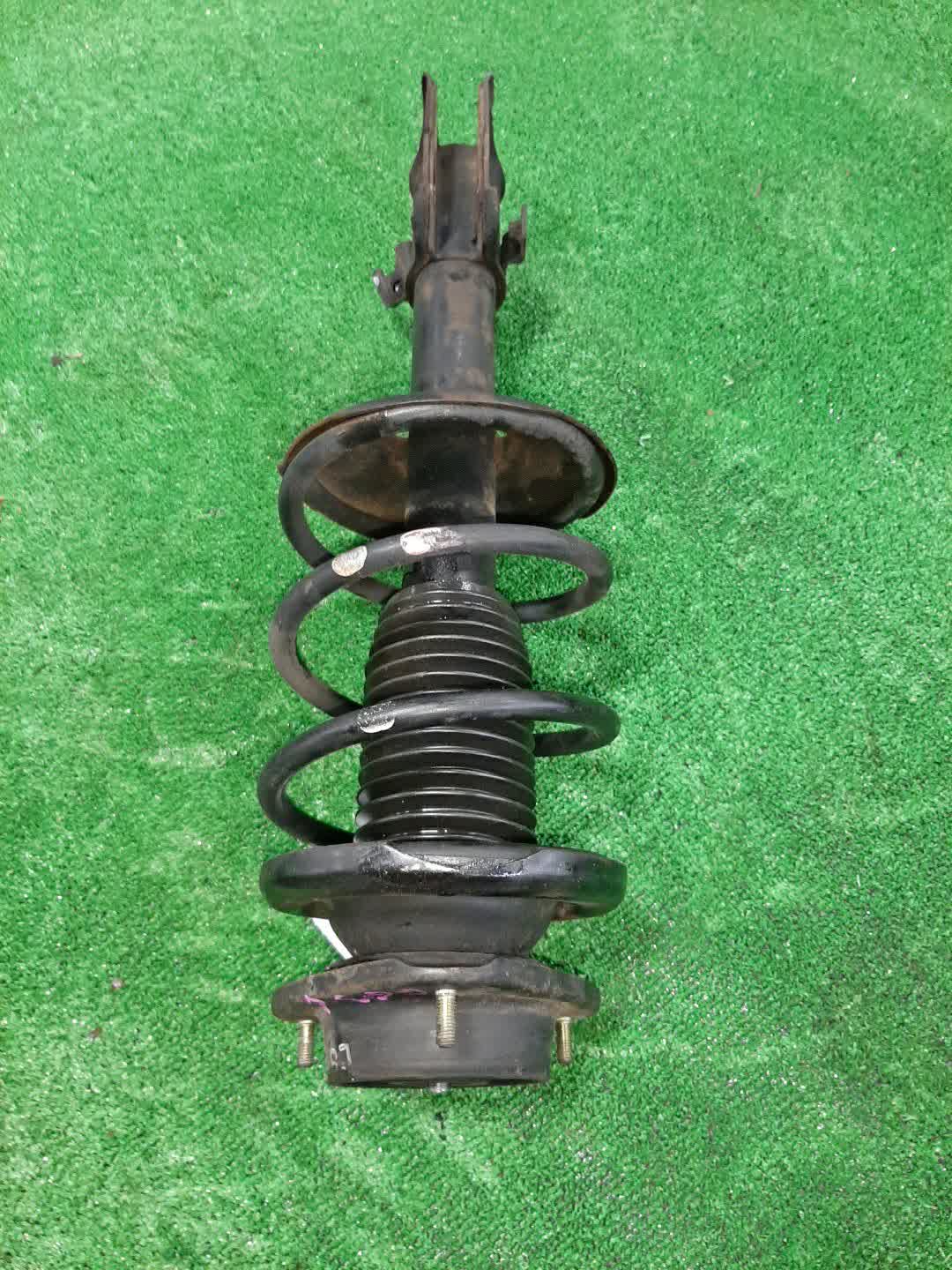 Стойка левая передняя SUBARU IMPREZA GG2, GG9, GGD, GG3, GGC, GD3, GD2, GD9 EJ15E, EJ20DE, EL15 1 ракурс Стойка левая передняя SUBARU IMPREZA GG2, GG9, GGD, GG3, GGC, GD3, GD2, GD9 EJ15E, EJ20DE, EL15 1 ракурс