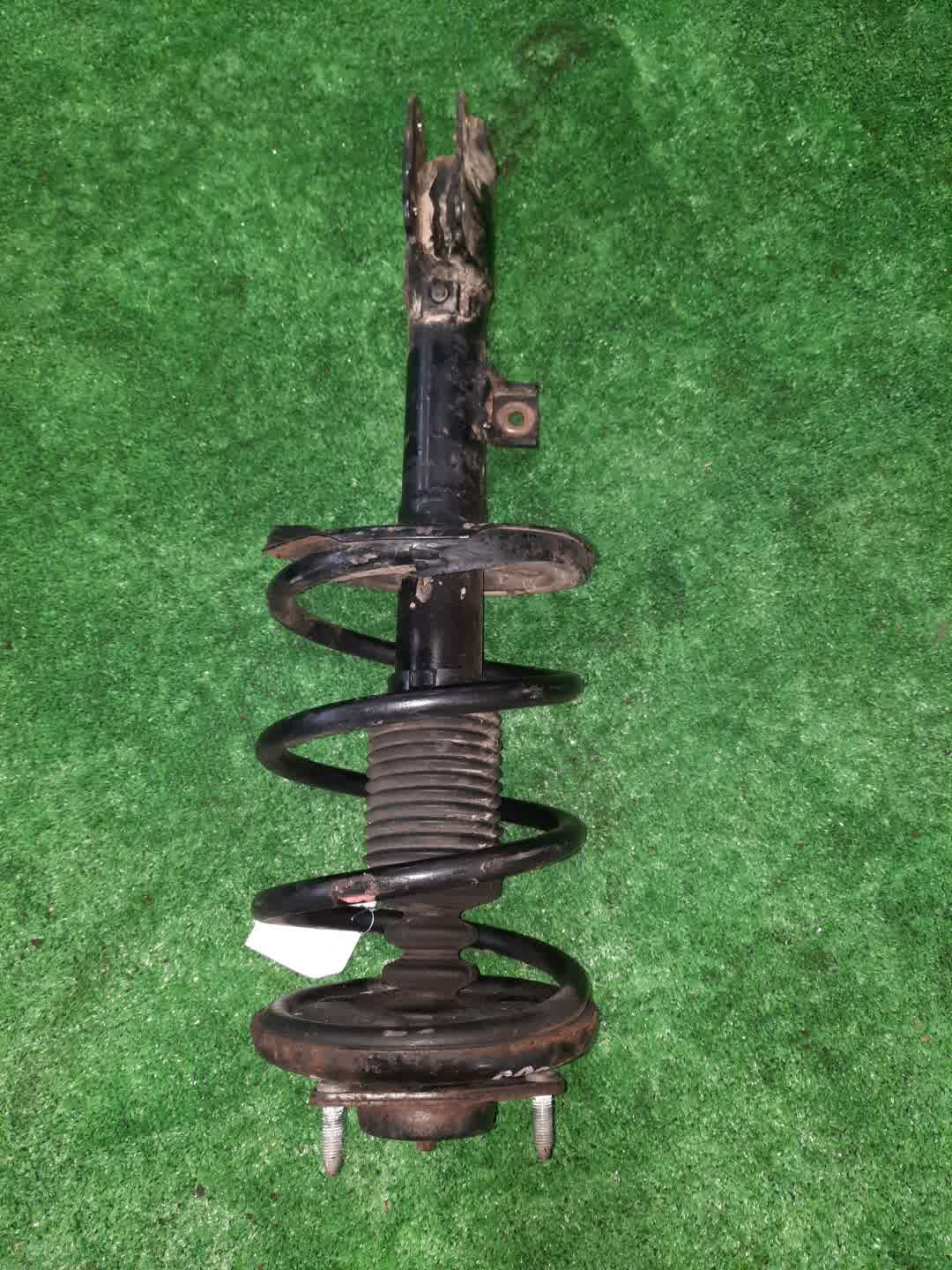 Стойка правая передняя MITSUBISHI DELICA, OUTLANDER CV1W, CV2W, CV5W, CW4W, CW6W, CW5W 4N14, 4B11, 4B12, 6B31 1 ракурс