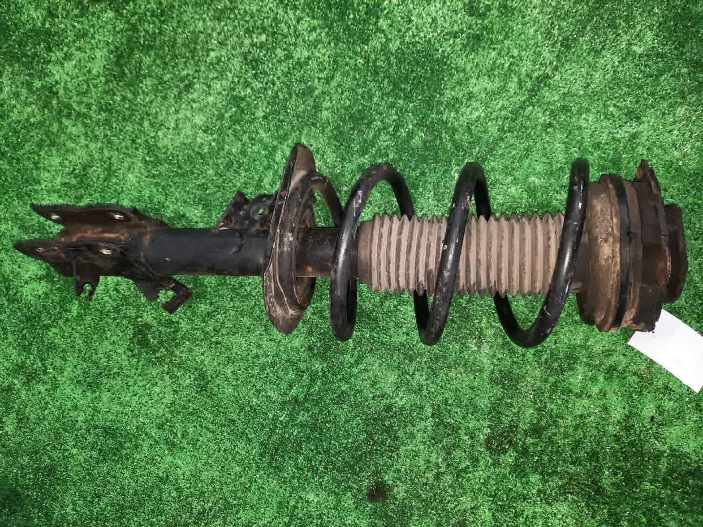 Стойка правая передняя  NISSAN DUALIS, X-TRAIL KNJ10, NJ10, NT31, DNT31, TNT31 MR20DE, M9R, QR25DE 1 ракурс