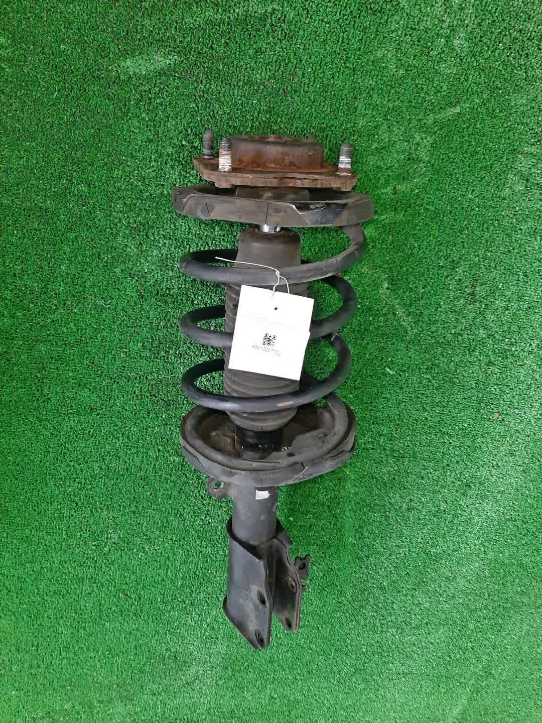 Стойка правая передняя MAZDA PREMACY CP8W, CPEW FP-DE, FS-ZE, FS-DE 1 ракурс