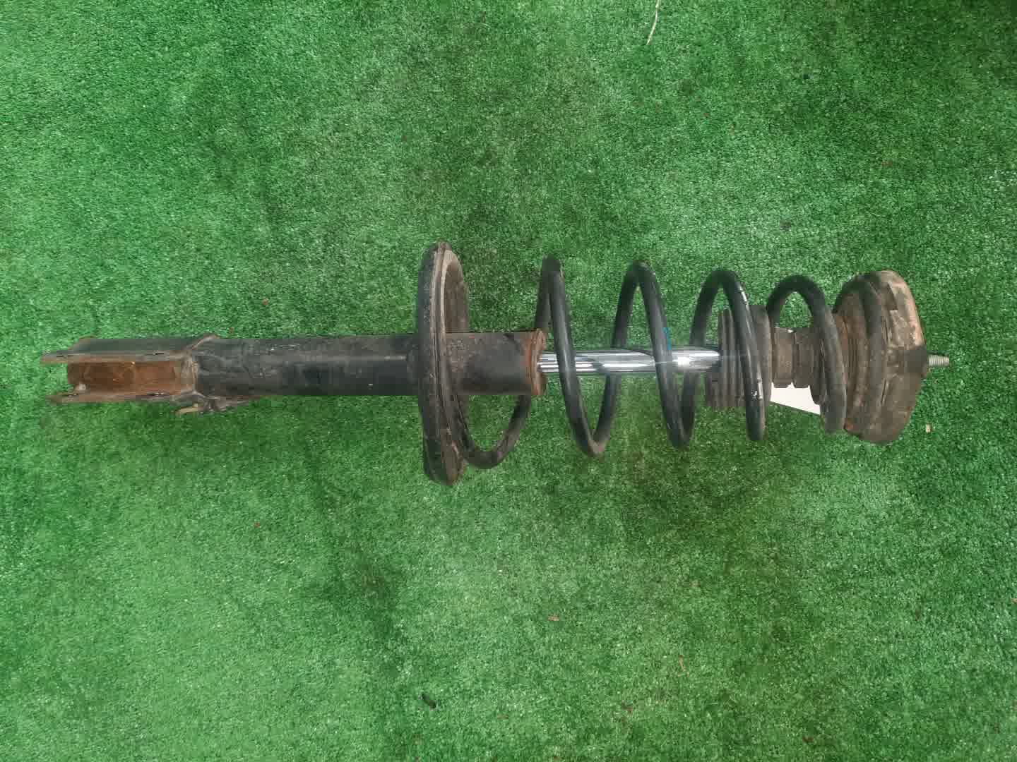 Стойка правая задняя TOYOTA CAMRY, VISTA SV30, SV40 4S-FE 1 ракурс