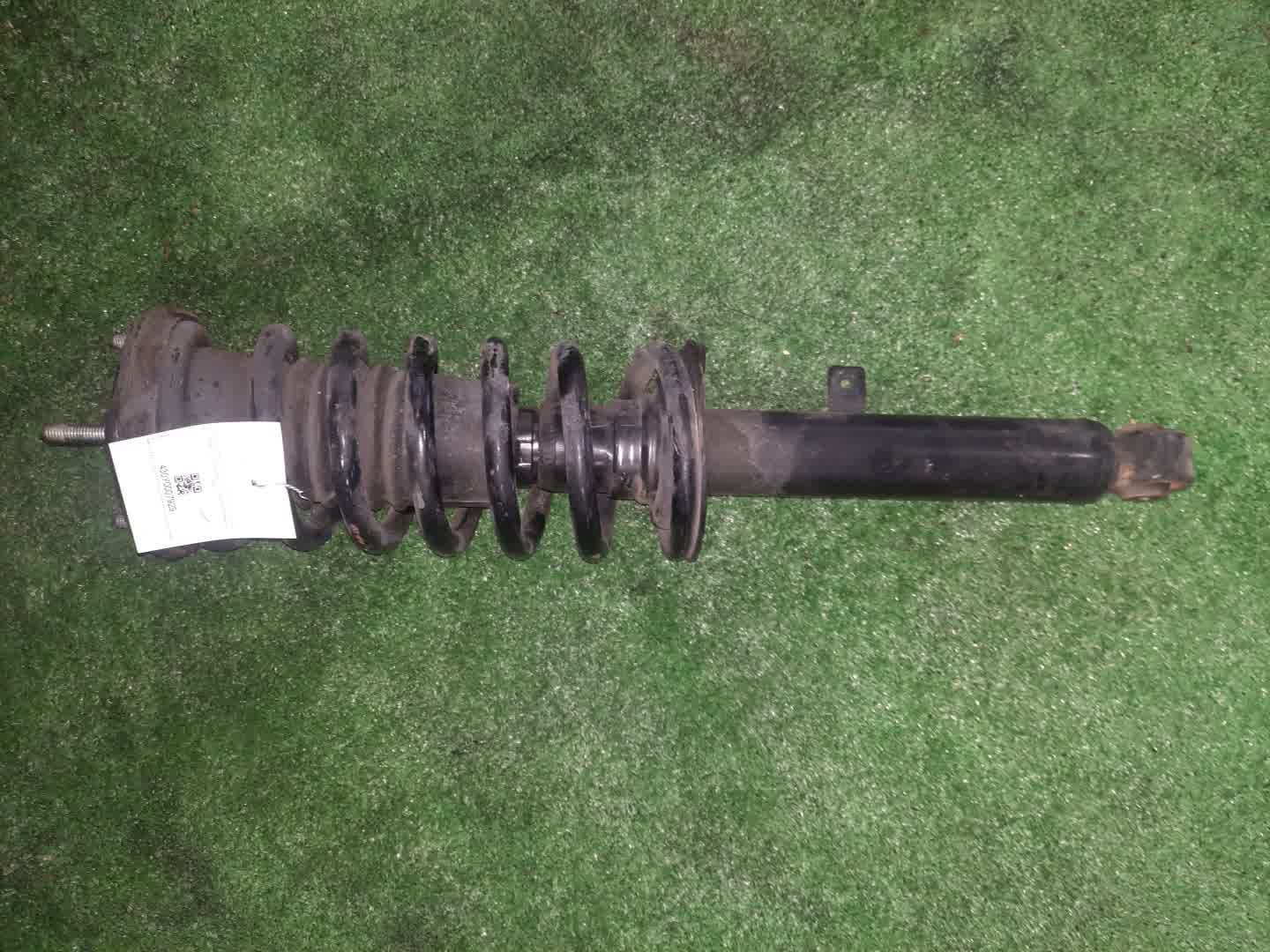 Стойка правая передняя TOYOTA BREVIS, CROWN, MARK II BLIT, PROGRES, VEROSSA, MARK II, CROWN ESTATE JCG10, JCG11, GS171, JZS175, JZS171, JKS175, JZX110W, GX110W, GX110, JZX110 1JZ-FSE, 2JZ-FSE, 1G-FE, 1JZ-GE 1 ракурс