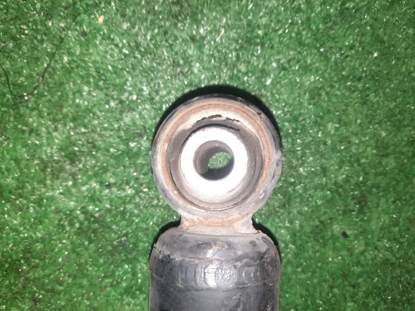 Стойка правая передняя TOYOTA BREVIS, CROWN, MARK II BLIT, PROGRES, VEROSSA, MARK II, CROWN ESTATE JCG10, JCG11, GS171, JZS175, JZS171, JKS175, JZX110W, GX110W, GX110, JZX110 1JZ-FSE, 2JZ-FSE, 1G-FE, 1JZ-GE 3 ракурс