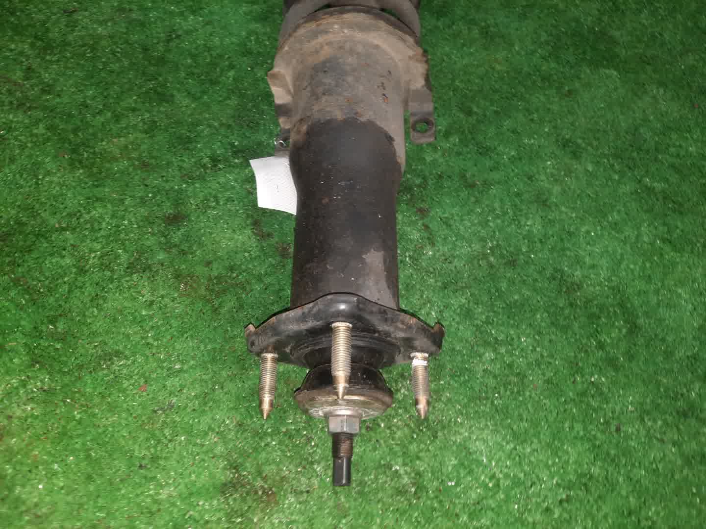 Стойка правая задняя TOYOTA ARISTO JZS160, JZS161 2JZ-GE, 2JZ-GTE 2 ракурс Стойка правая задняя TOYOTA ARISTO JZS160, JZS161 2JZ-GE, 2JZ-GTE 2 ракурс