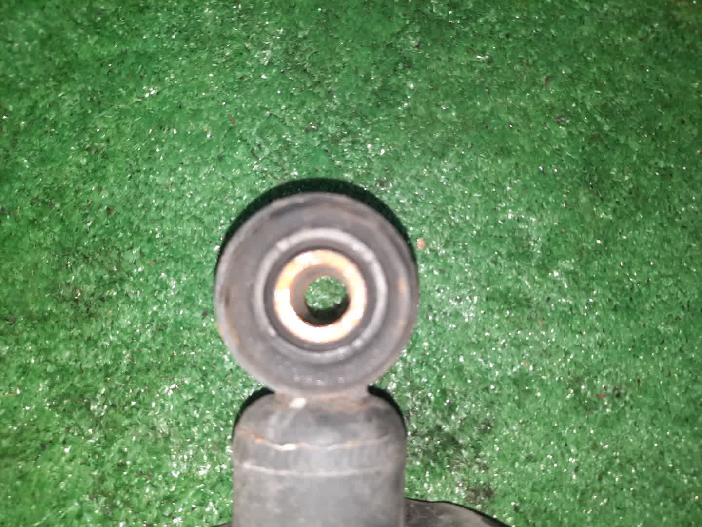 Стойка правая задняя TOYOTA ARISTO JZS160, JZS161 2JZ-GE, 2JZ-GTE 3 ракурс