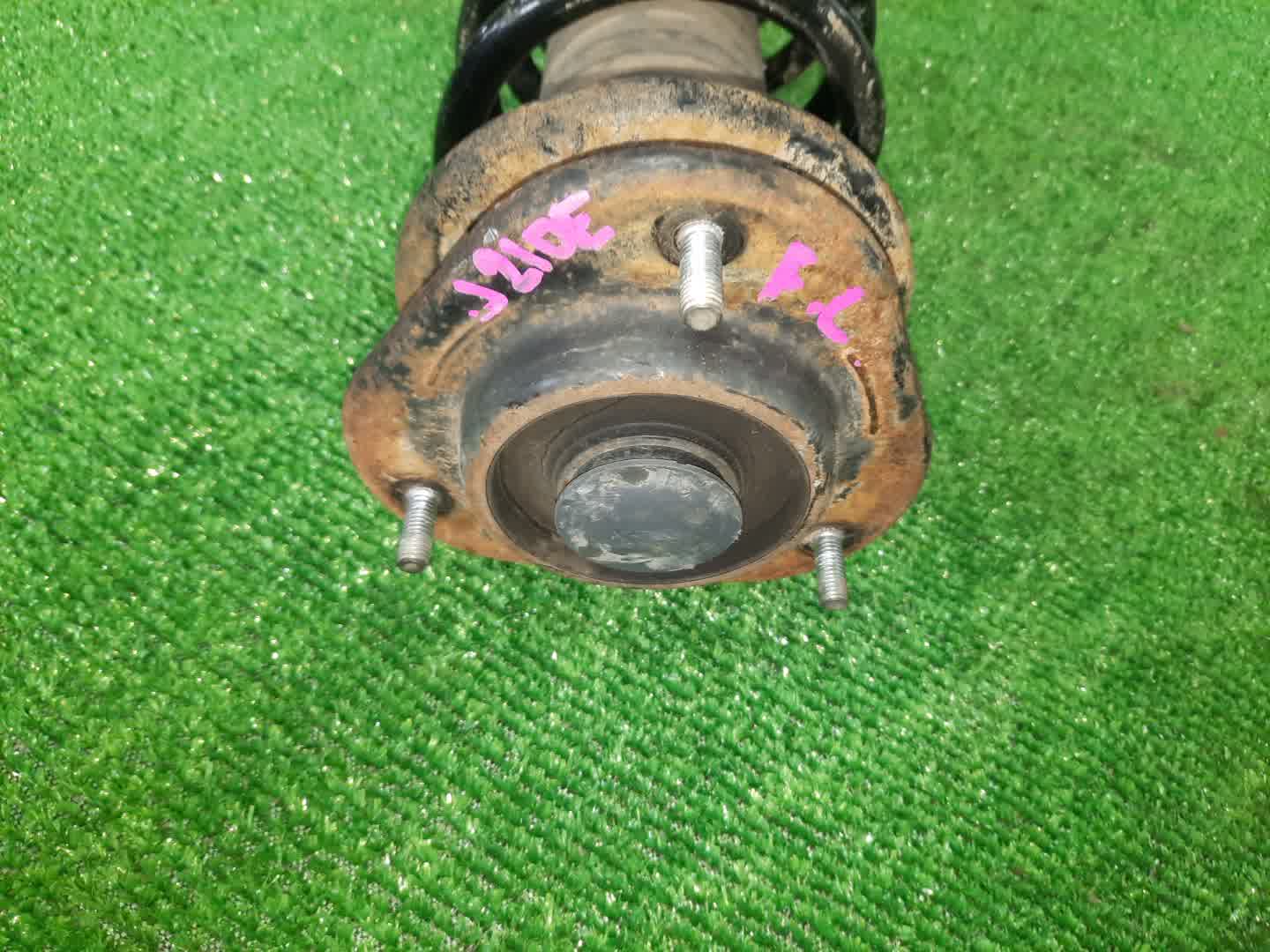 Стойка левая передняя TOYOTA RUSH, BE-GO J210E, J200E, J210G, J200G 3SZ-VE 3 ракурс