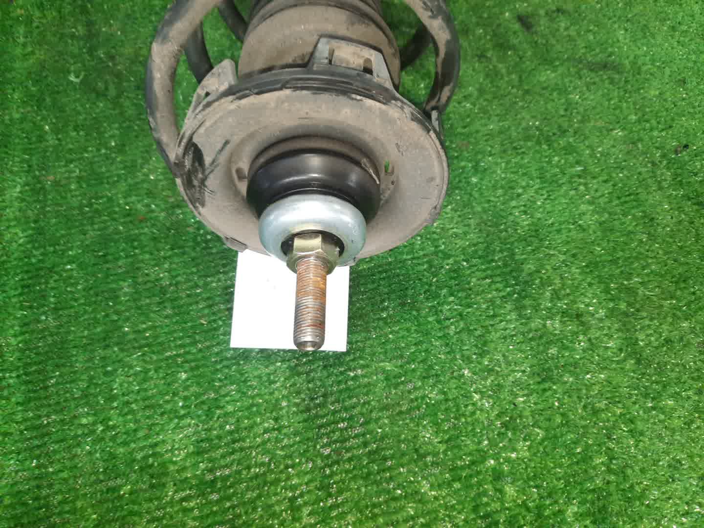 Стойка правая передняя HONDA FIT GD3, GD1 L15A, L13A 2 ракурс