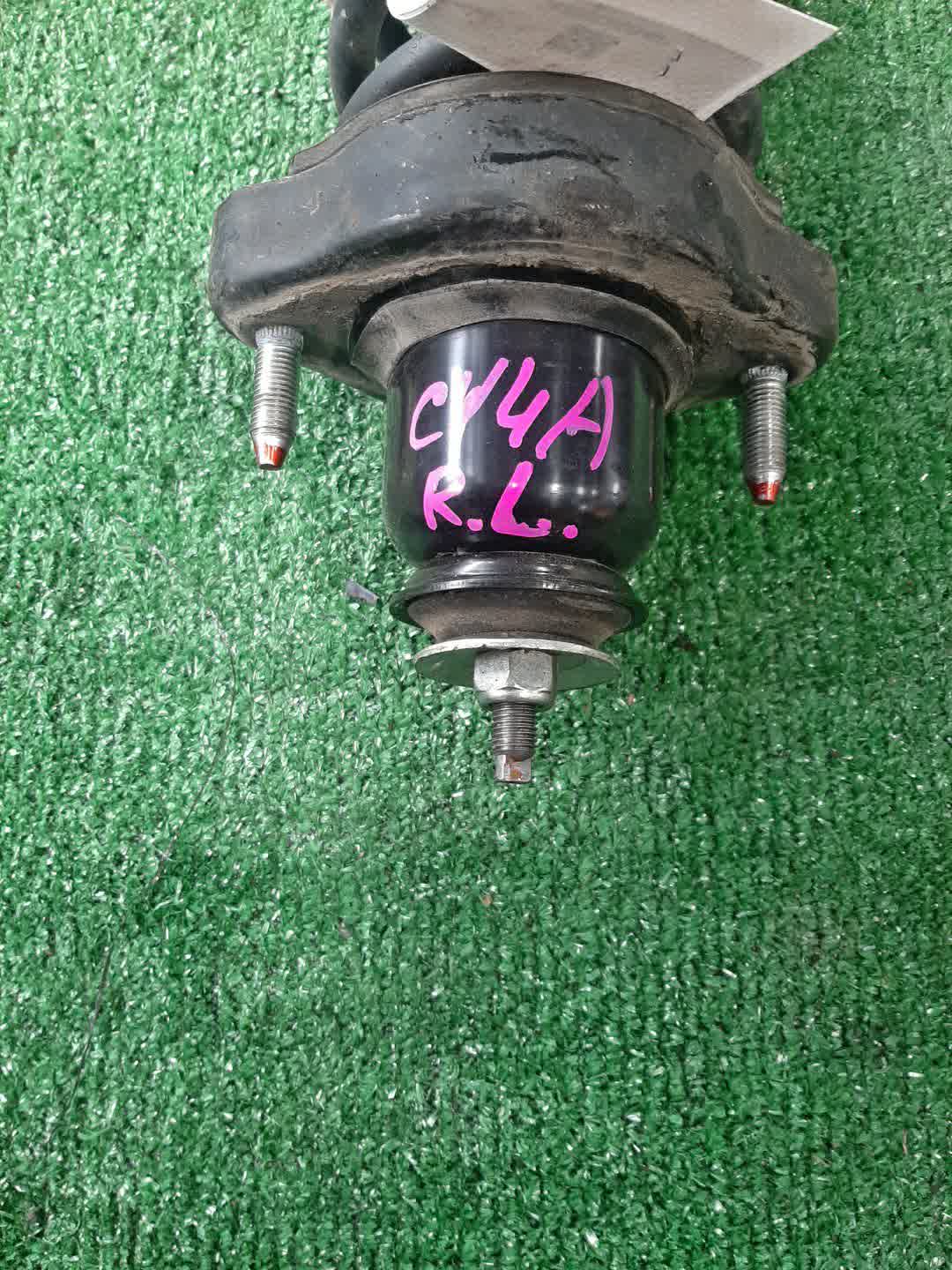 Стойка правая задняя MITSUBISHI GALANT, GALANT FORTIS CX6A, CX4A, CX3A, CY4A, CY3A, CY6A 4J10, 4B11, 4B10 2 ракурс