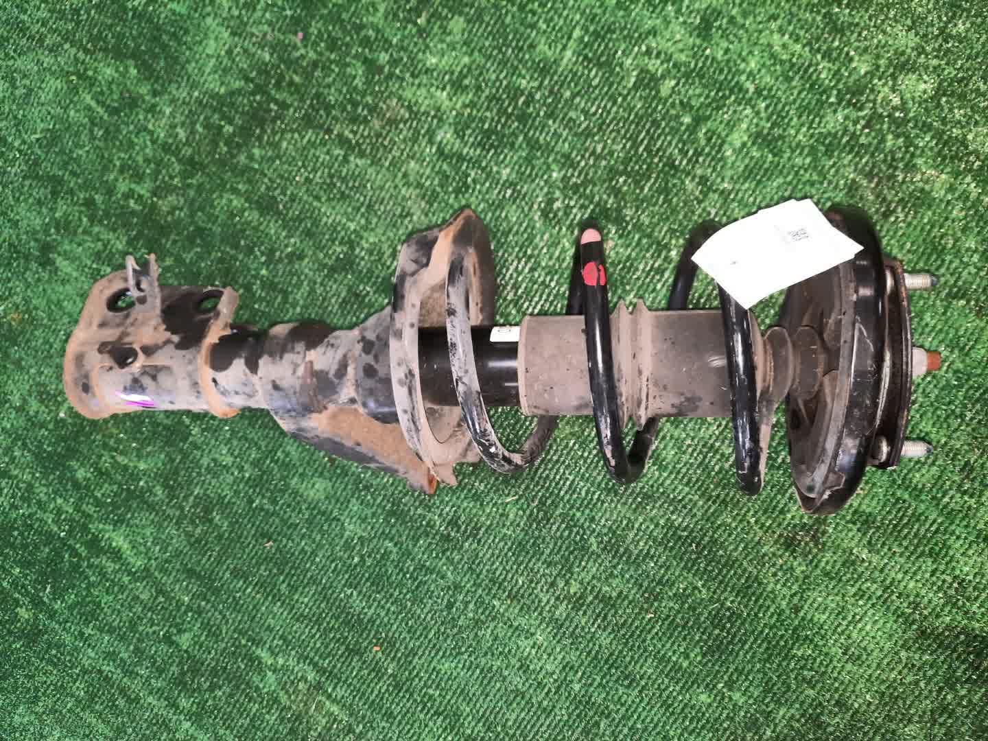 Стойка правая передняя HONDA STREAM RN2, RN1, RN3, RN4, RN5 D17A, K20A, K20B 1 ракурс