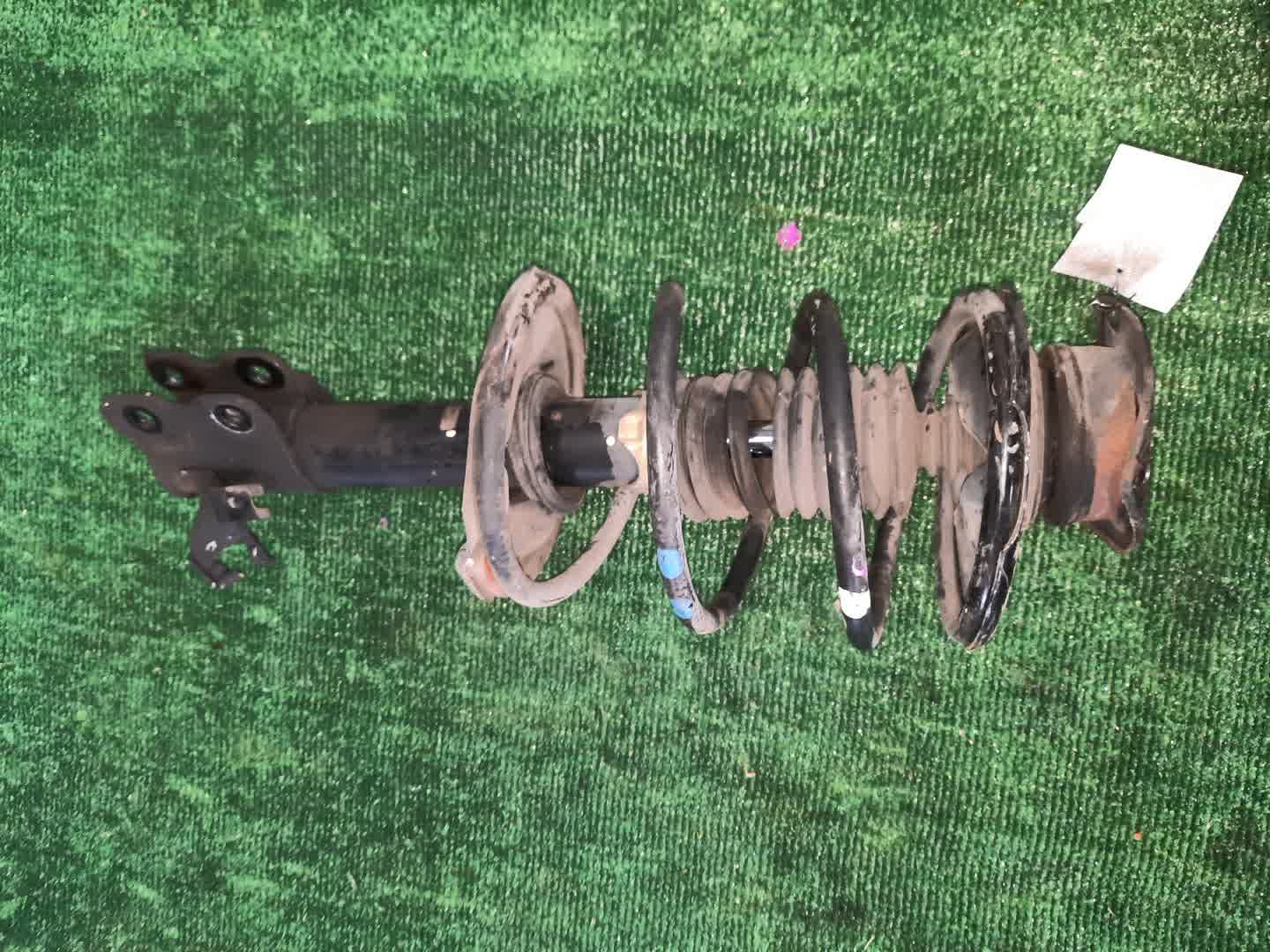 Стойка правая передняя NISSAN LAUREL HC35, GC35, GC34, SC35, HC34, SC34 RB20DE, RB25DE, RB25DET, RD28, RB20E, RD28E 1 ракурс