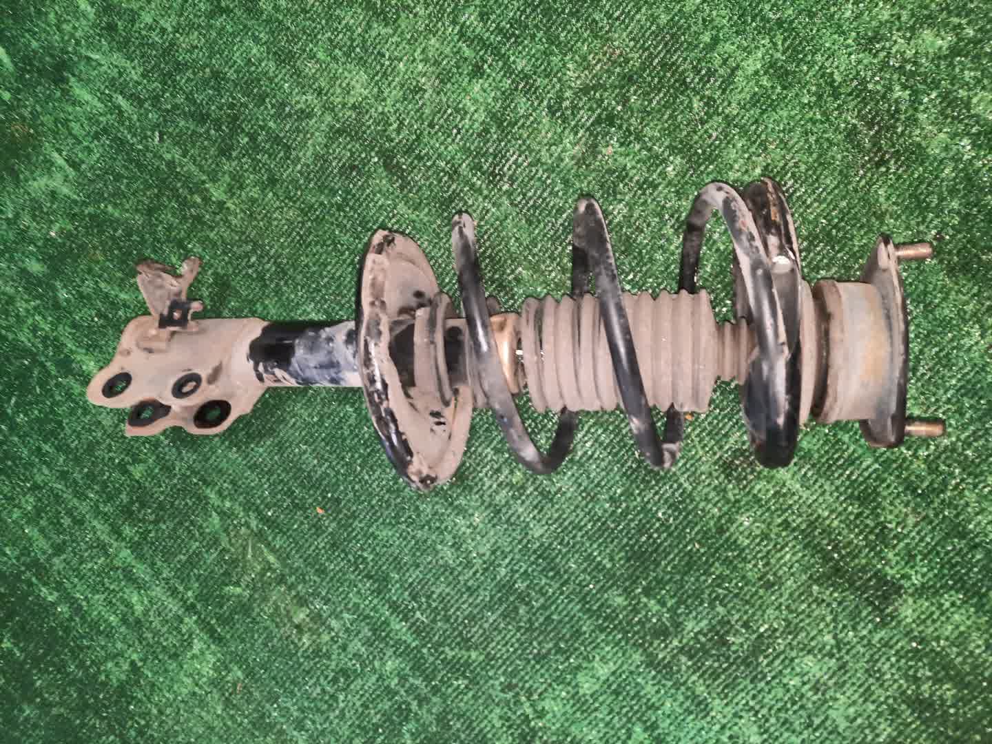 Стойка левая передняя NISSAN LAUREL HC35, GC35, GC34, SC35, HC34, SC34 RB20DE, RB25DE, RB25DET, RD28, RB20E, RD28E 1 ракурс